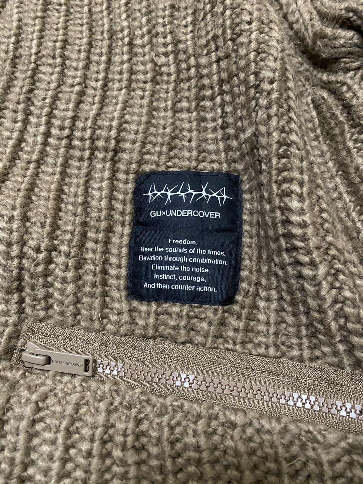 GU × Undercover GUxUNDERCOVER FREEDOM HANDKNIT CARDIGAN Size US M / EU 48-50 / 2 - 4 Thumbnail