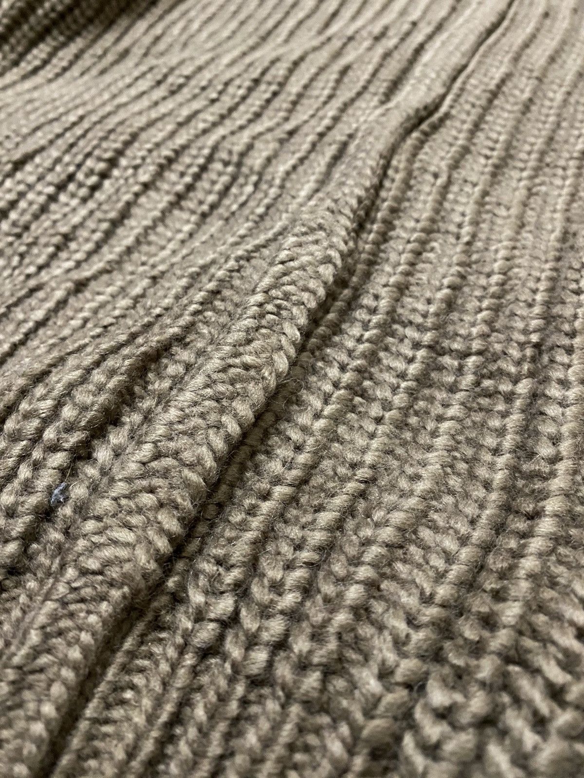 GU × Undercover GUxUNDERCOVER FREEDOM HANDKNIT CARDIGAN Size US M / EU 48-50 / 2 - 9 Thumbnail