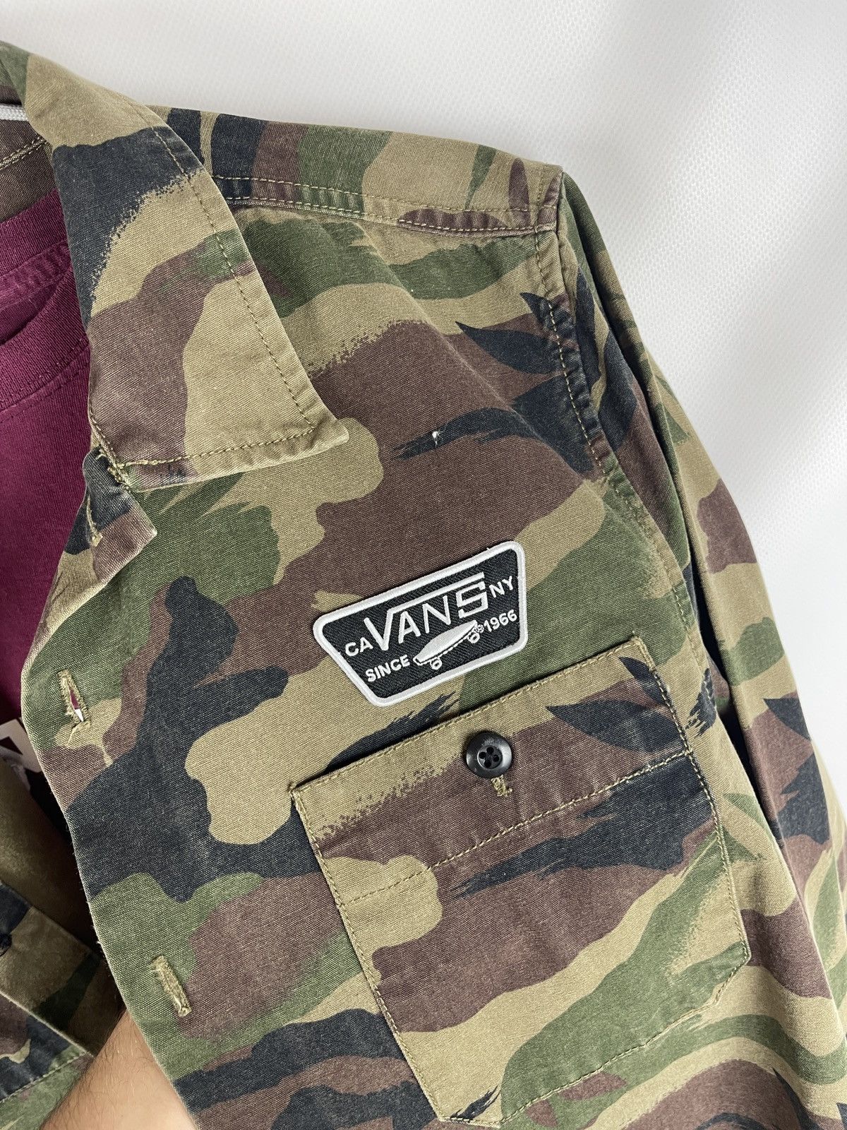 Vans Vans camouflage camo long sleeve shirt overshirt jacket Size US S / EU 44-46 / 1 - 12 Thumbnail