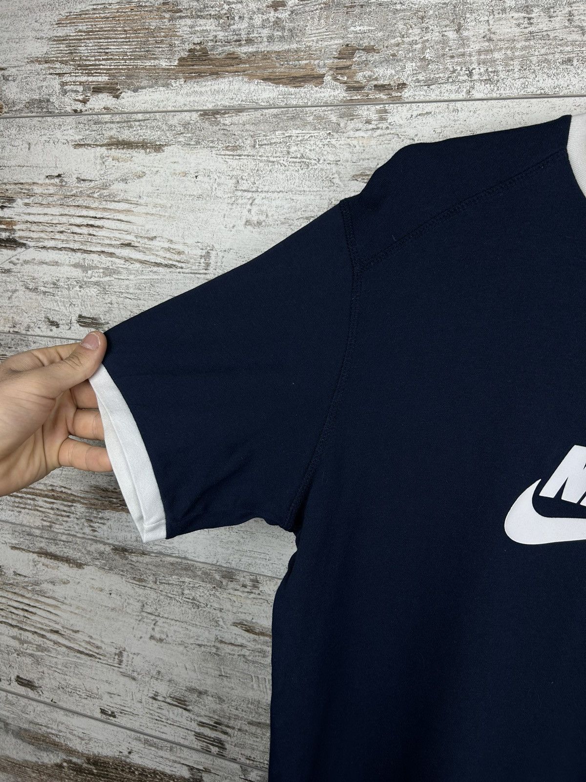 Nike Mens Vintage Nike T Shirt Big logo swoosh streetwear y2k Size US S / EU 44-46 / 1 - 4 Thumbnail