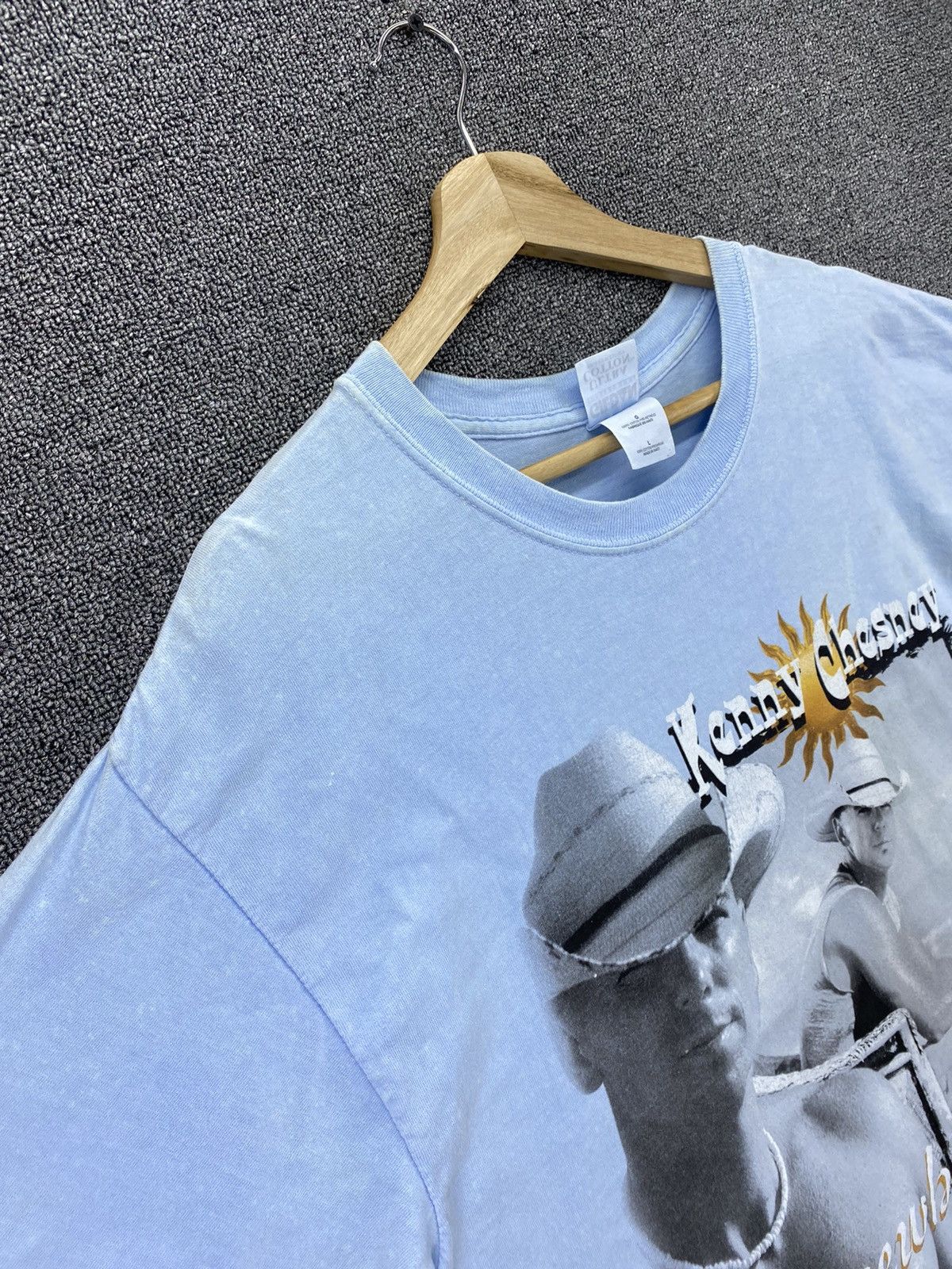 Band Tees Vintage Kenny Chesney Somewhere In The Sun Band Tees T Shirt Size US L / EU 52-54 / 3 - 11 Thumbnail