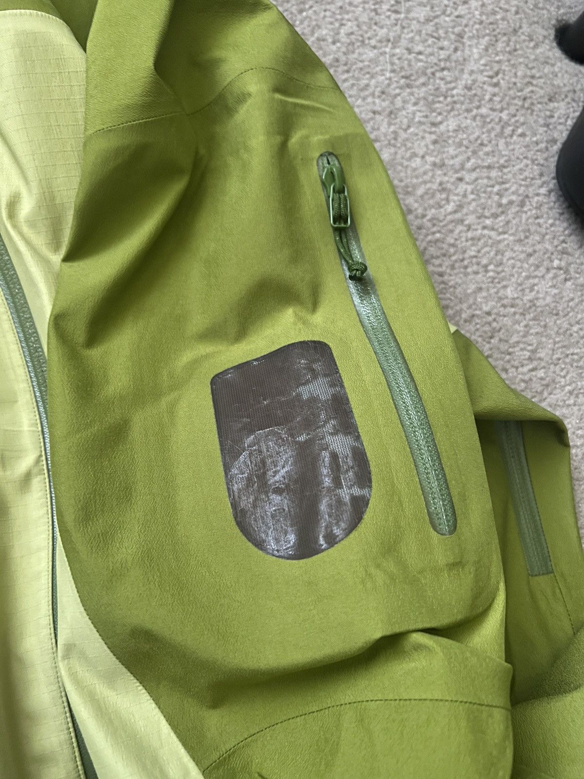 Arc'teryx (final drop) 90s Arcteryx Hard shell Asymmetrical Jacket Size US M / EU 48-50 / 2 - 11 Thumbnail