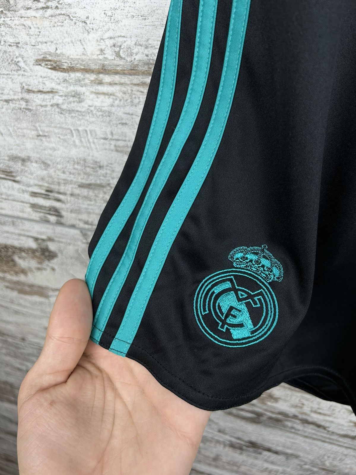 Adidas × Vintage Mens Vintage Adidas FC Real Madrid Shorts football soccer Size US 32 / EU 48 - 2 Thumbnail