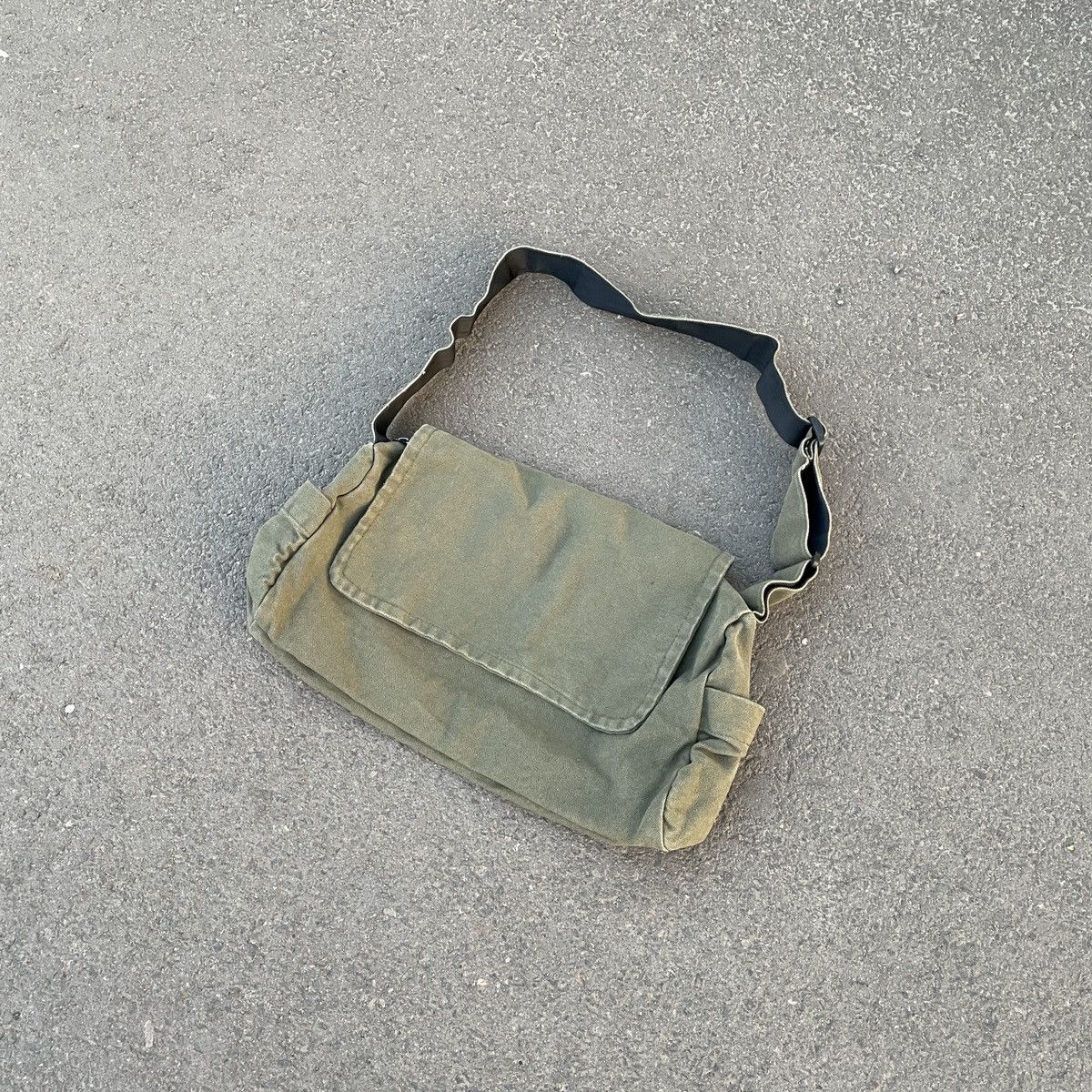 Crossbody Japanese Bag made of coated fabric