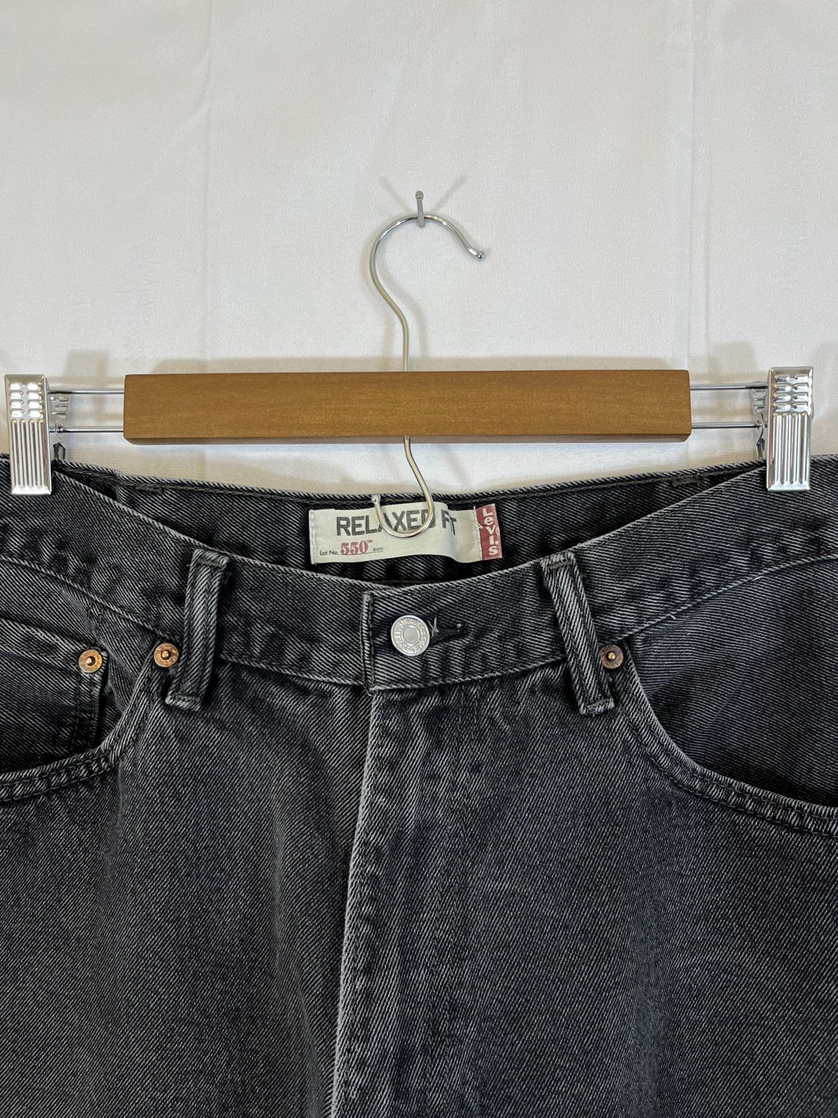 Levi's Vintage Levi 550 Black Faded Distressed Jeans Size US 38 / EU 54 - 6 Thumbnail