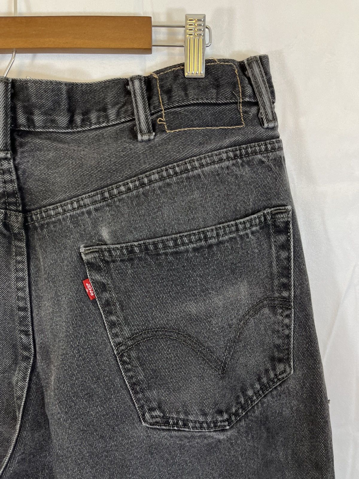 Levi's Vintage Levi 550 Black Faded Distressed Jeans Size US 38 / EU 54 - 14 Thumbnail
