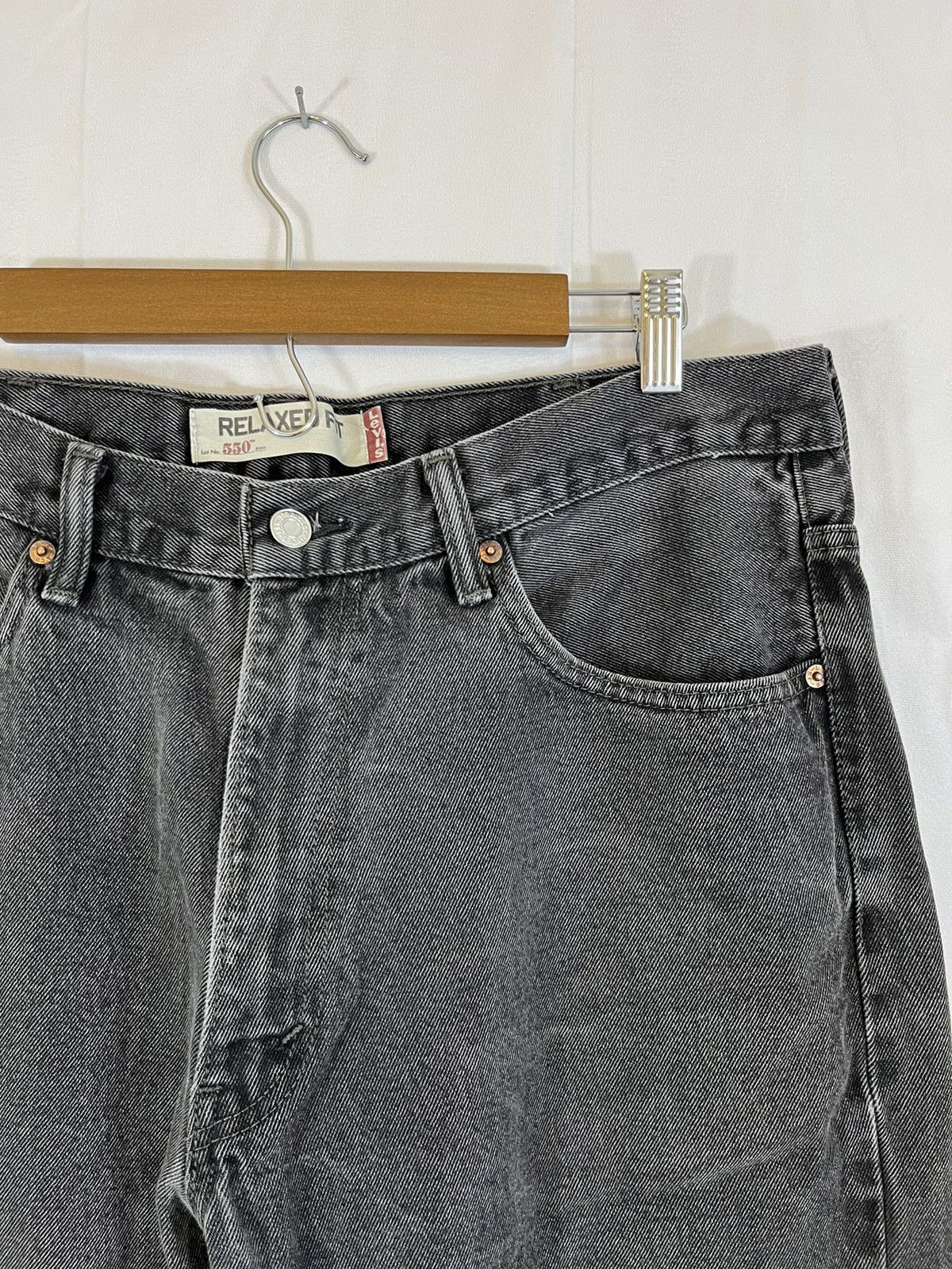 Levi's Vintage Levi 550 Black Faded Distressed Jeans Size US 38 / EU 54 - 4 Thumbnail