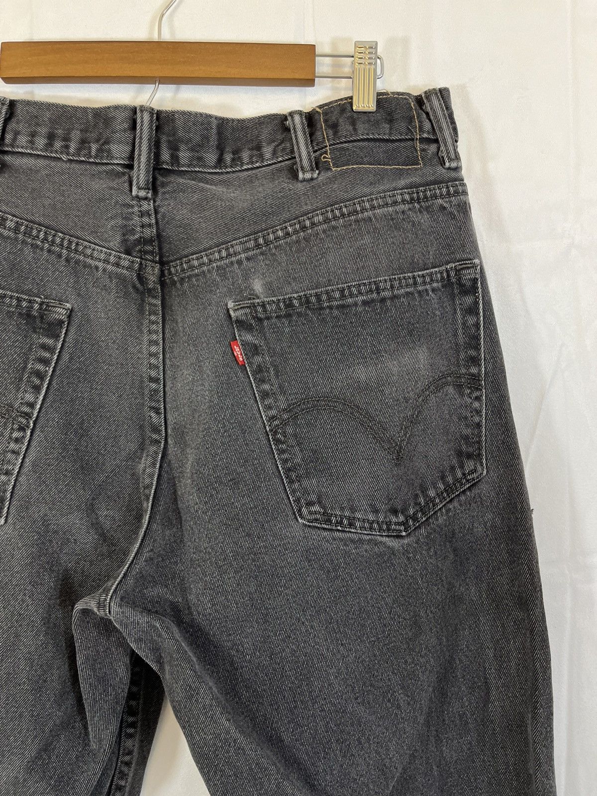 Levi's Vintage Levi 550 Black Faded Distressed Jeans Size US 38 / EU 54 - 2 Thumbnail
