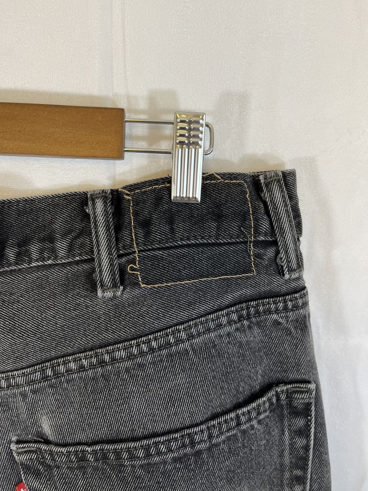 Levi's Vintage Levi 550 Black Faded Distressed Jeans Size US 38 / EU 54 - 15 Thumbnail