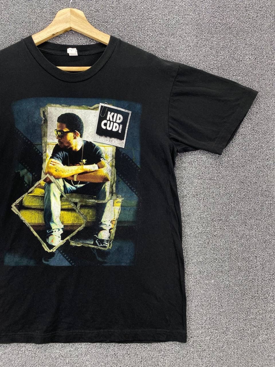 Band Tees Vintage Y2K Kid Cudi Rapper Hip Hop Band Tees T Shirts Size US M / EU 48-50 / 2 - 4 Thumbnail