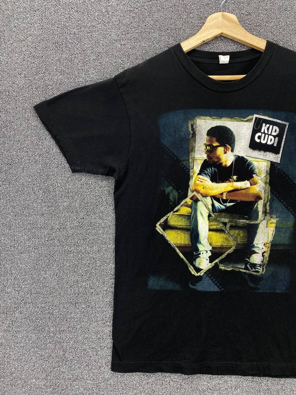 Band Tees Vintage Y2K Kid Cudi Rapper Hip Hop Band Tees T Shirts Size US M / EU 48-50 / 2 - 3 Thumbnail