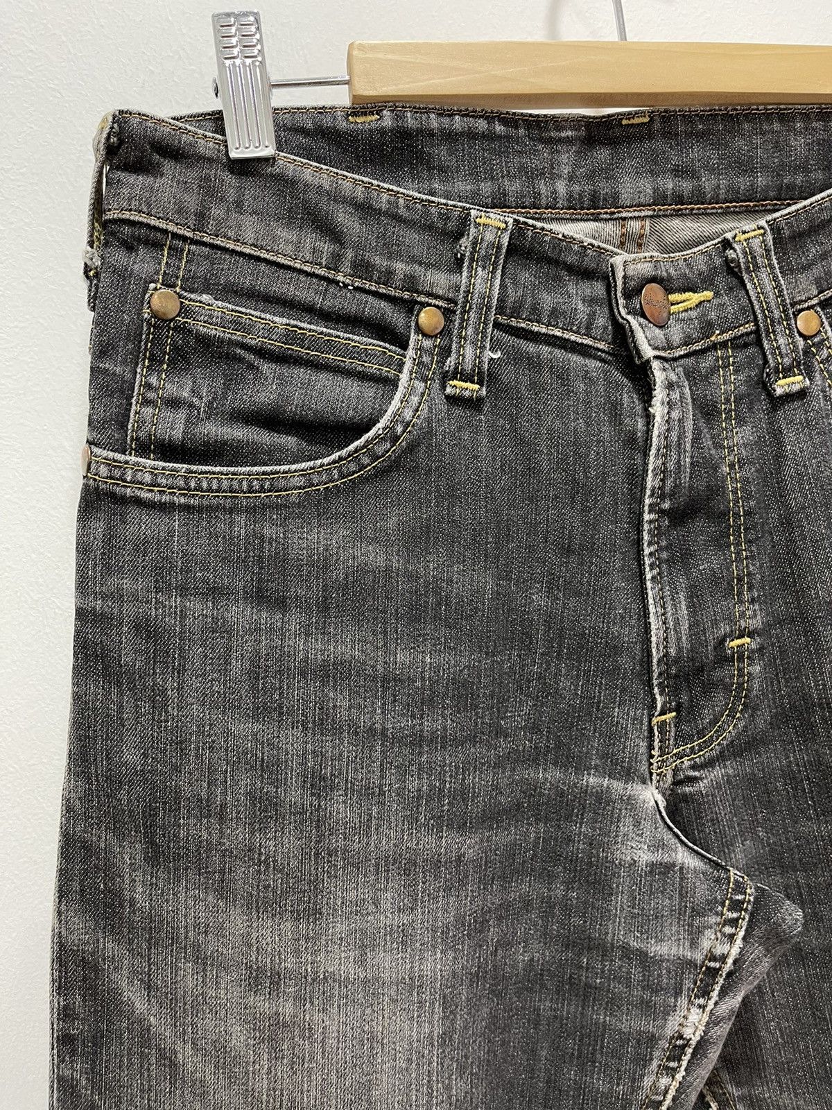 Japanese Brand × Vintage × Wrangler VINTAGE WRANGLER WASHED BLACK DISTRESSED JEANS Size US 30 / EU 46 - 8 Thumbnail