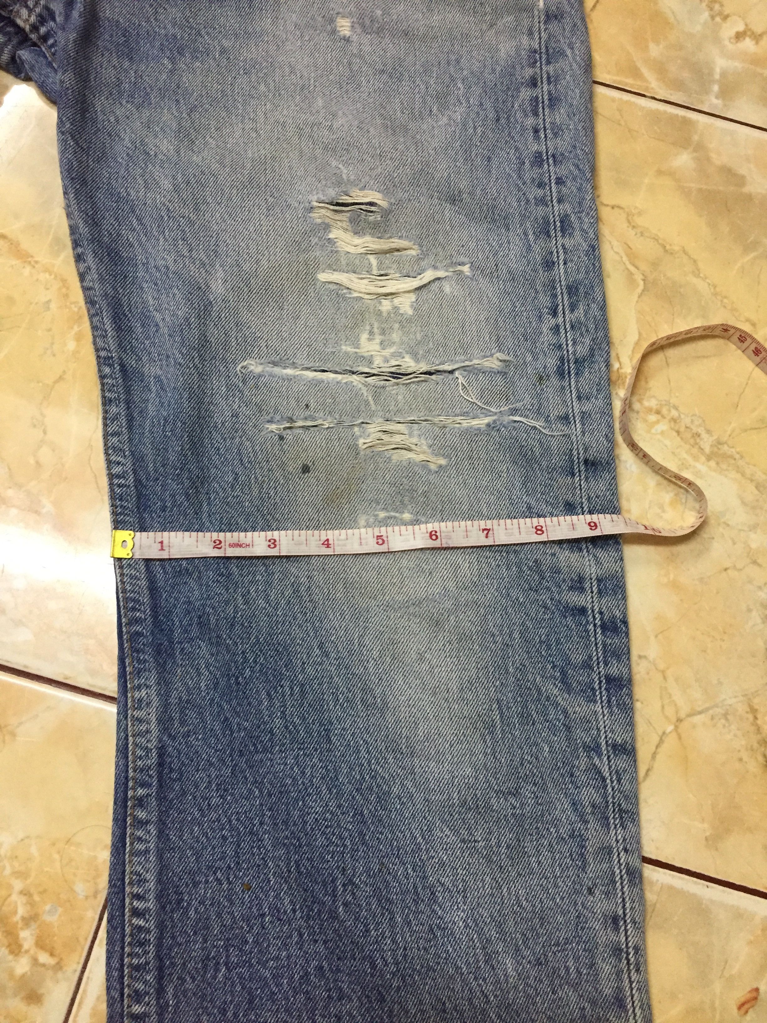 Levi's Vintage 90’s Levis 501 light wash Distressed Denim Size US 35 - 13 Thumbnail