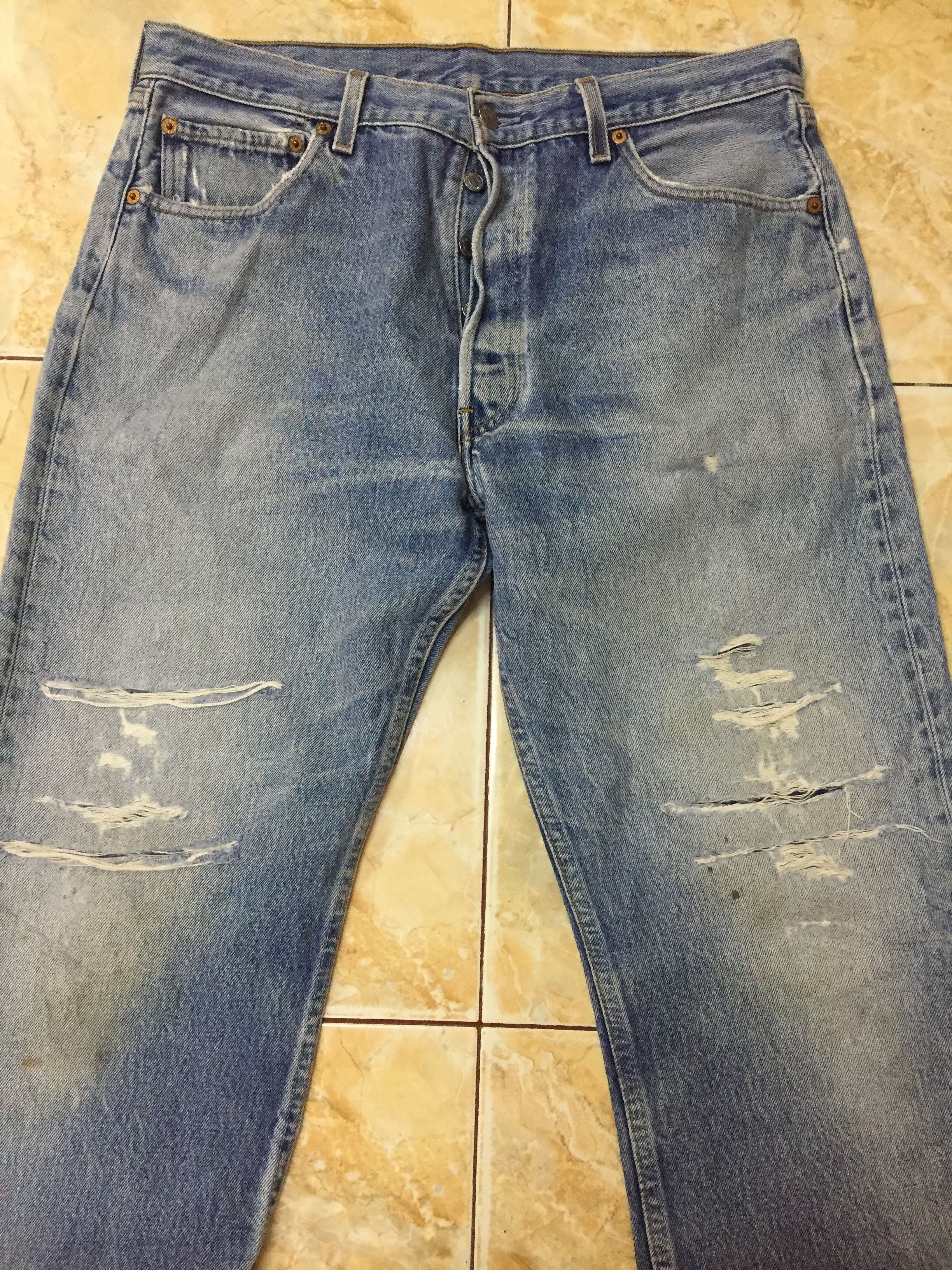 Levi's Vintage 90’s Levis 501 light wash Distressed Denim Size US 35 - 1 Thumbnail