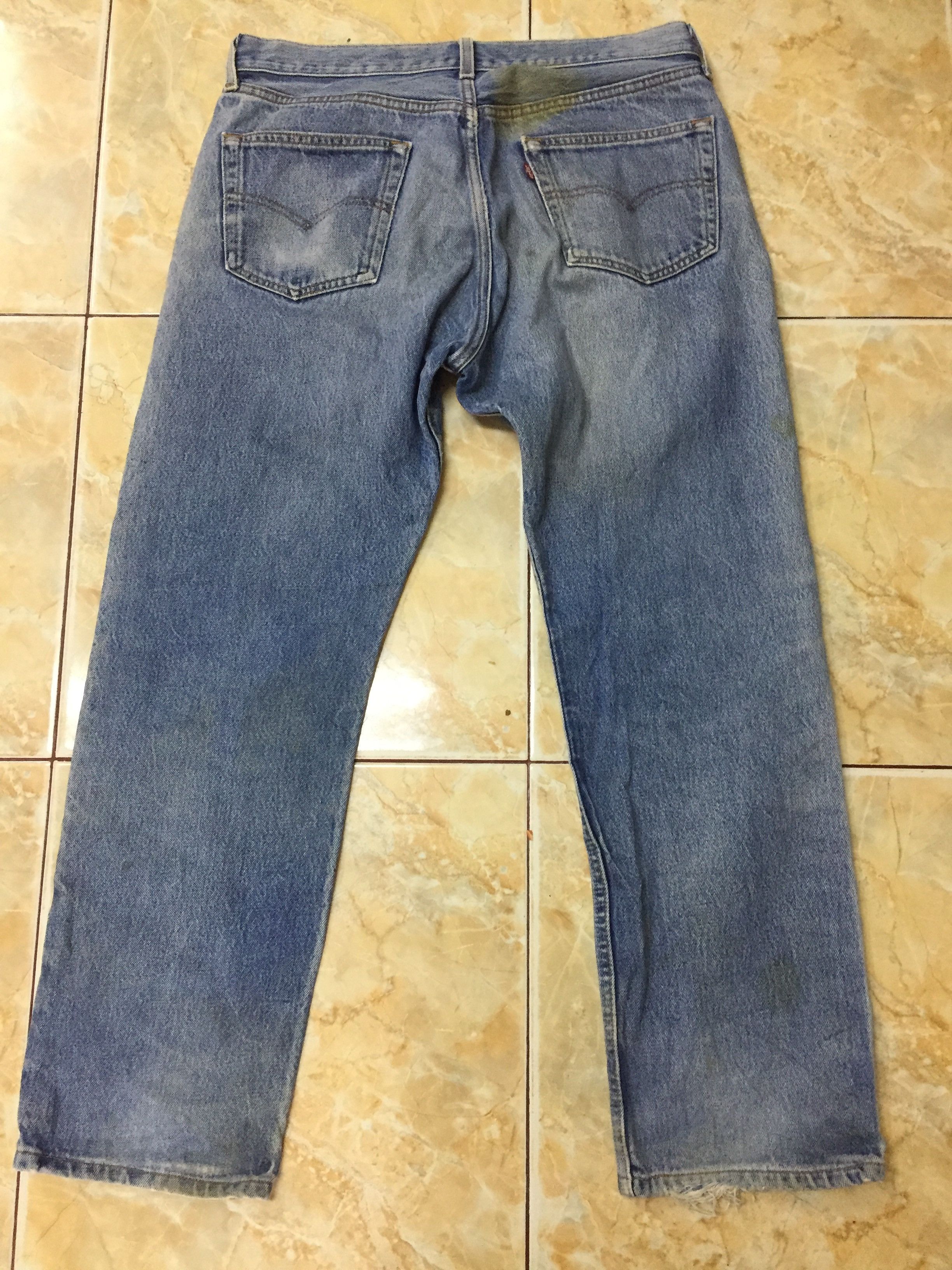 Levi's Vintage 90’s Levis 501 light wash Distressed Denim Size US 35 - 6 Thumbnail