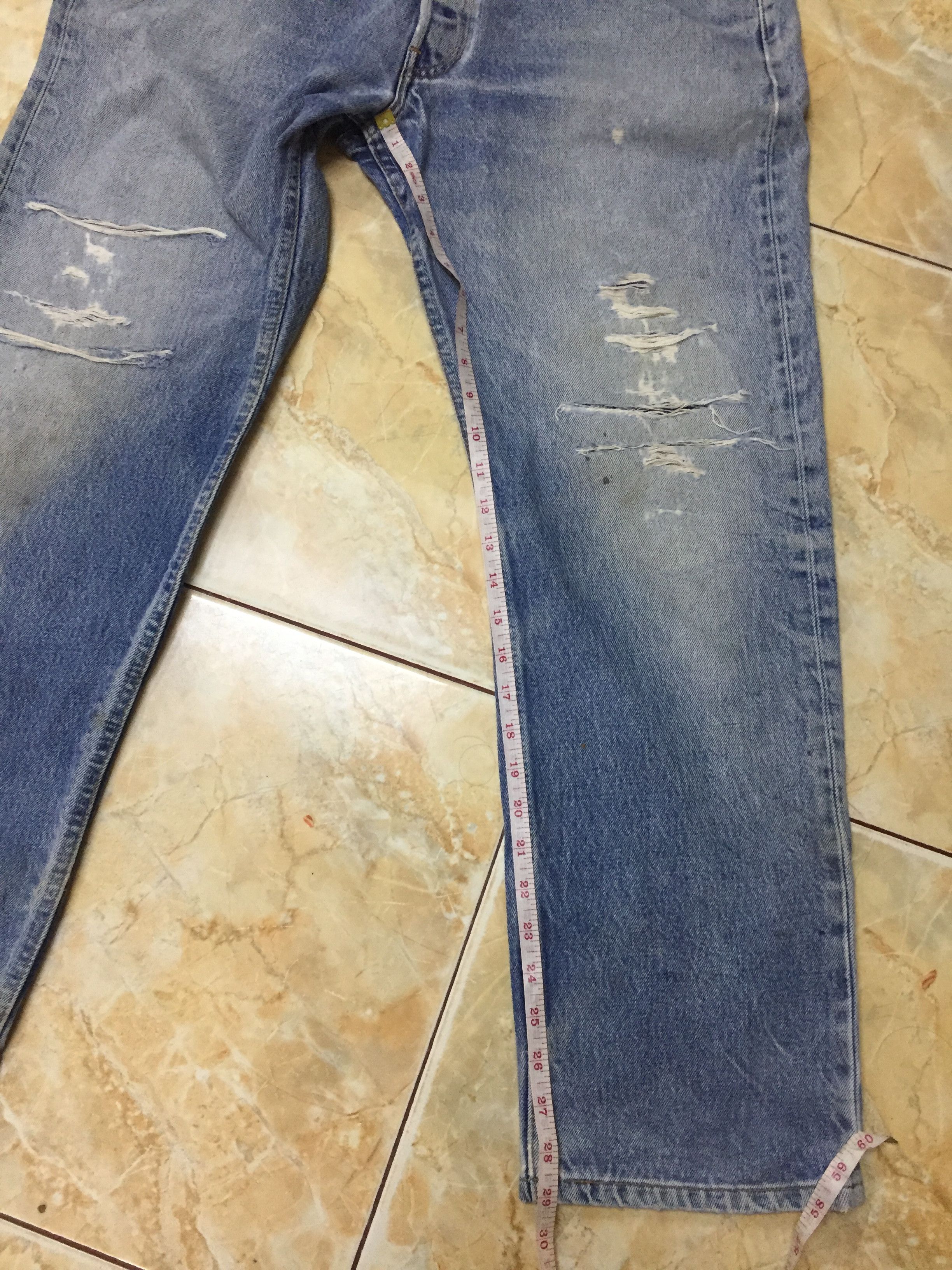 Levi's Vintage 90’s Levis 501 light wash Distressed Denim Size US 35 - 15 Thumbnail