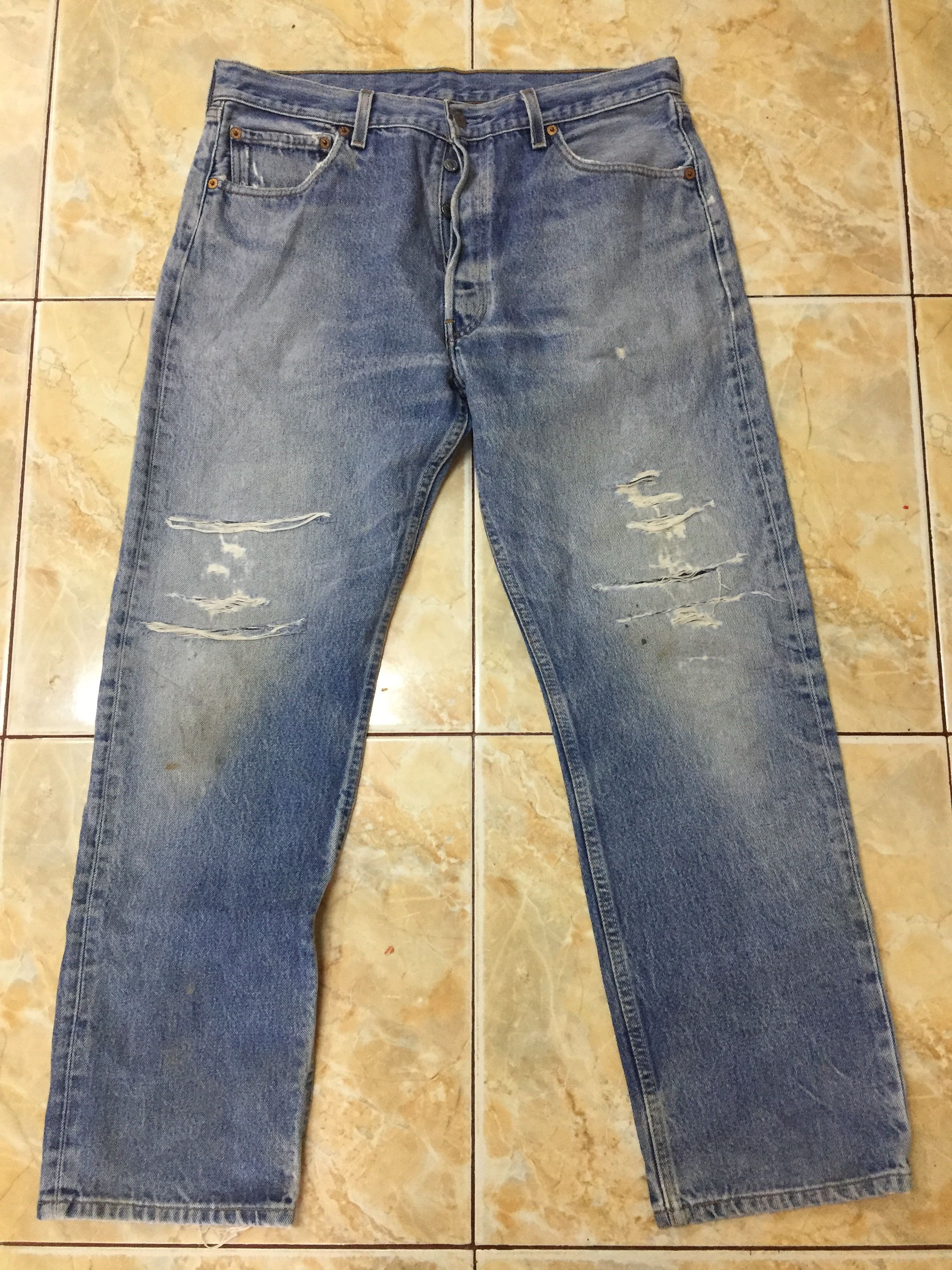 Levi's Vintage 90’s Levis 501 light wash Distressed Denim Size US 35 - 2 Thumbnail