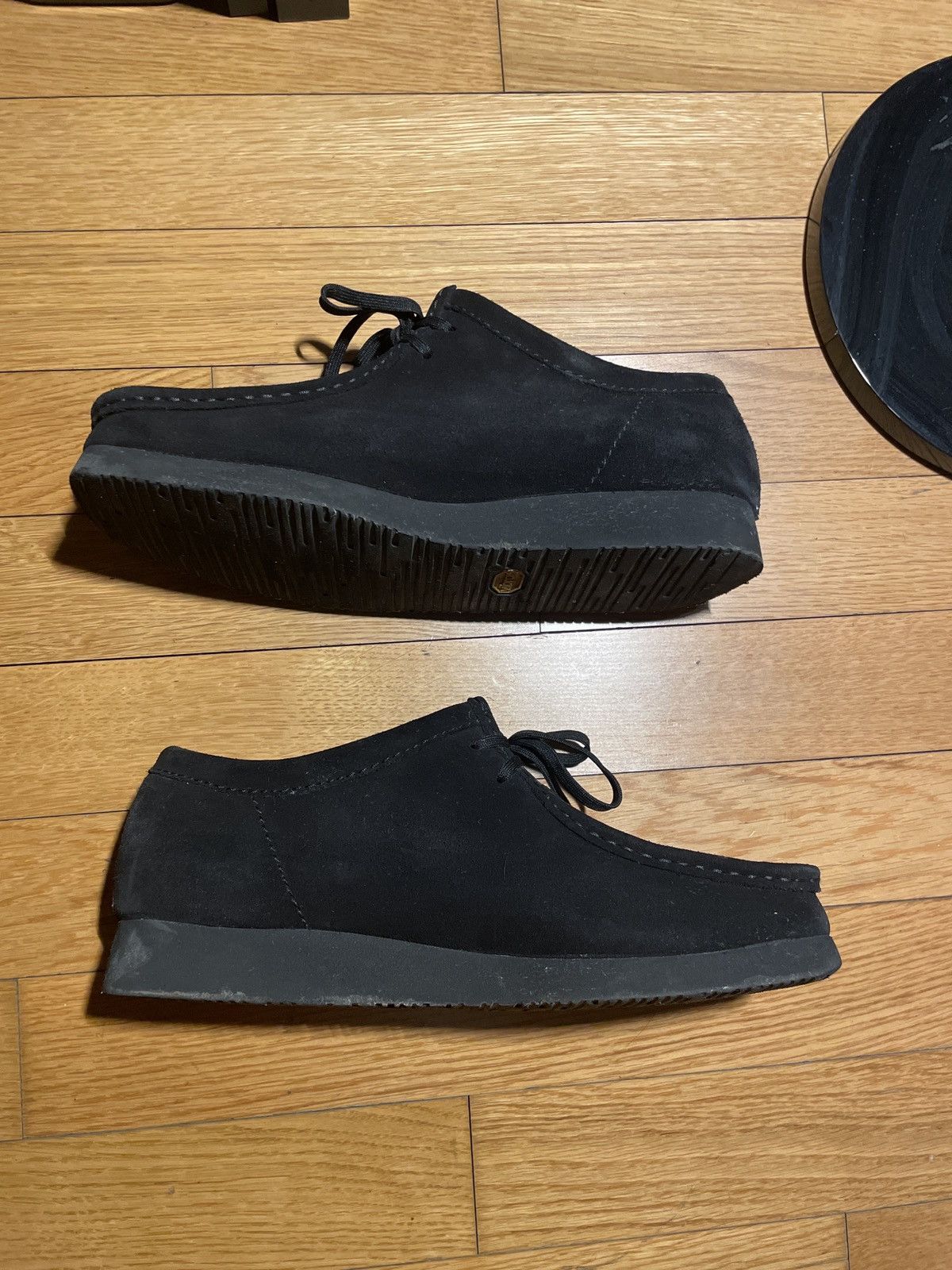 Clarks × Supreme Supreme Clarks Wallabe Gore-tex Vibram Black Size US 9 / EU 42 - 2 Thumbnail