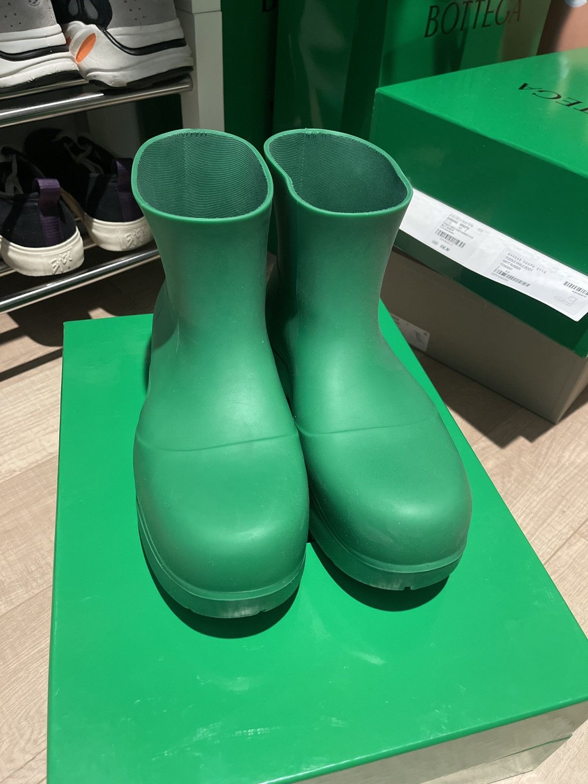 Bottega Veneta Green Puddle Boots