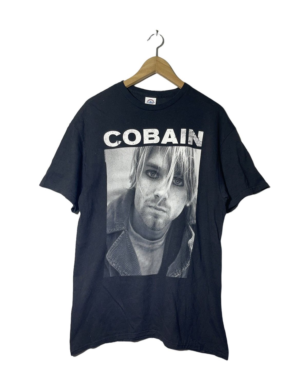 KURT COBAIN NIRVANA T-SHIRT