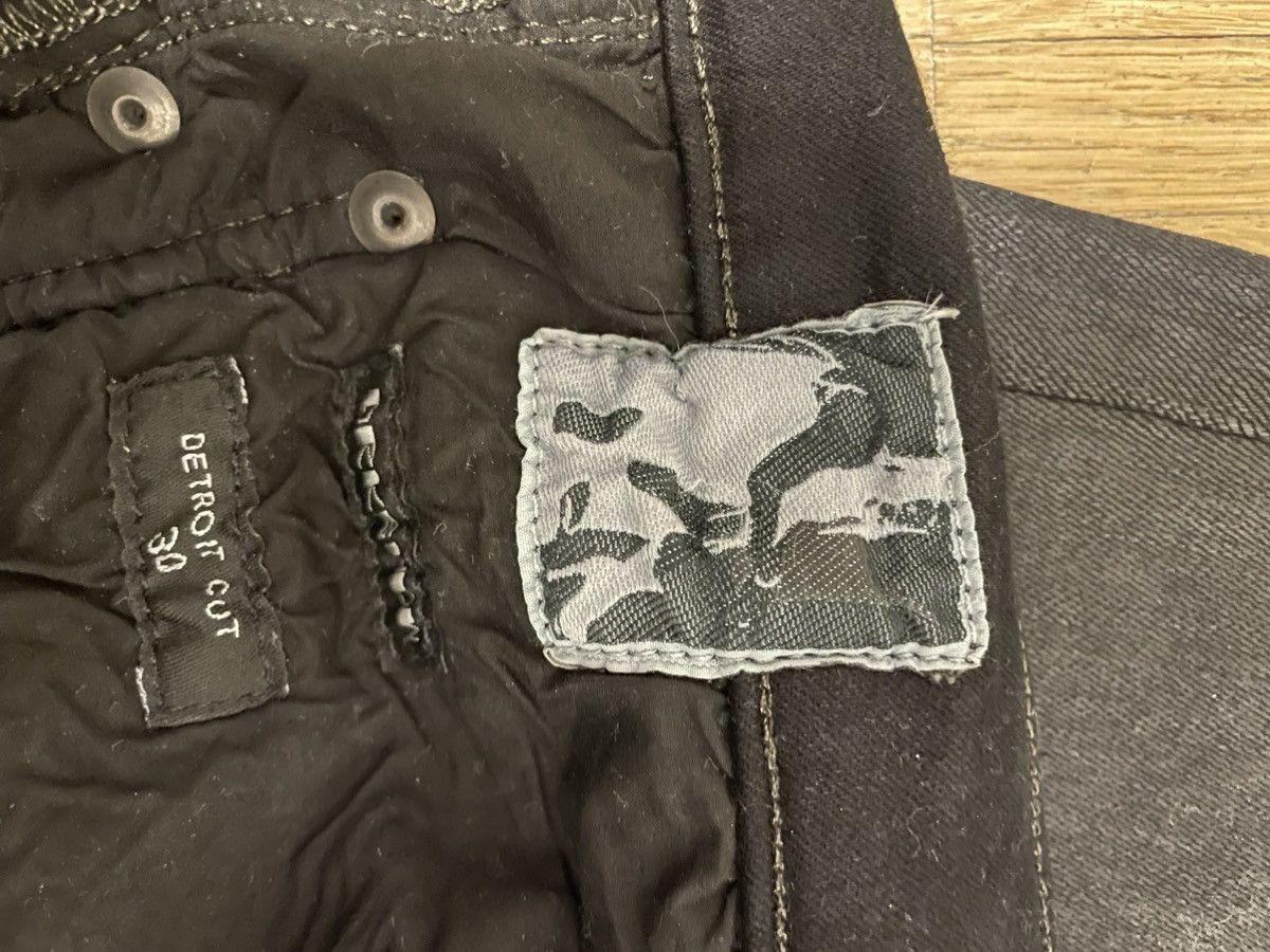 Rick Owens Drkshdw Rick Owens Waxed Detroit Cut Denim Size US 30 / EU 46 - 4 Thumbnail