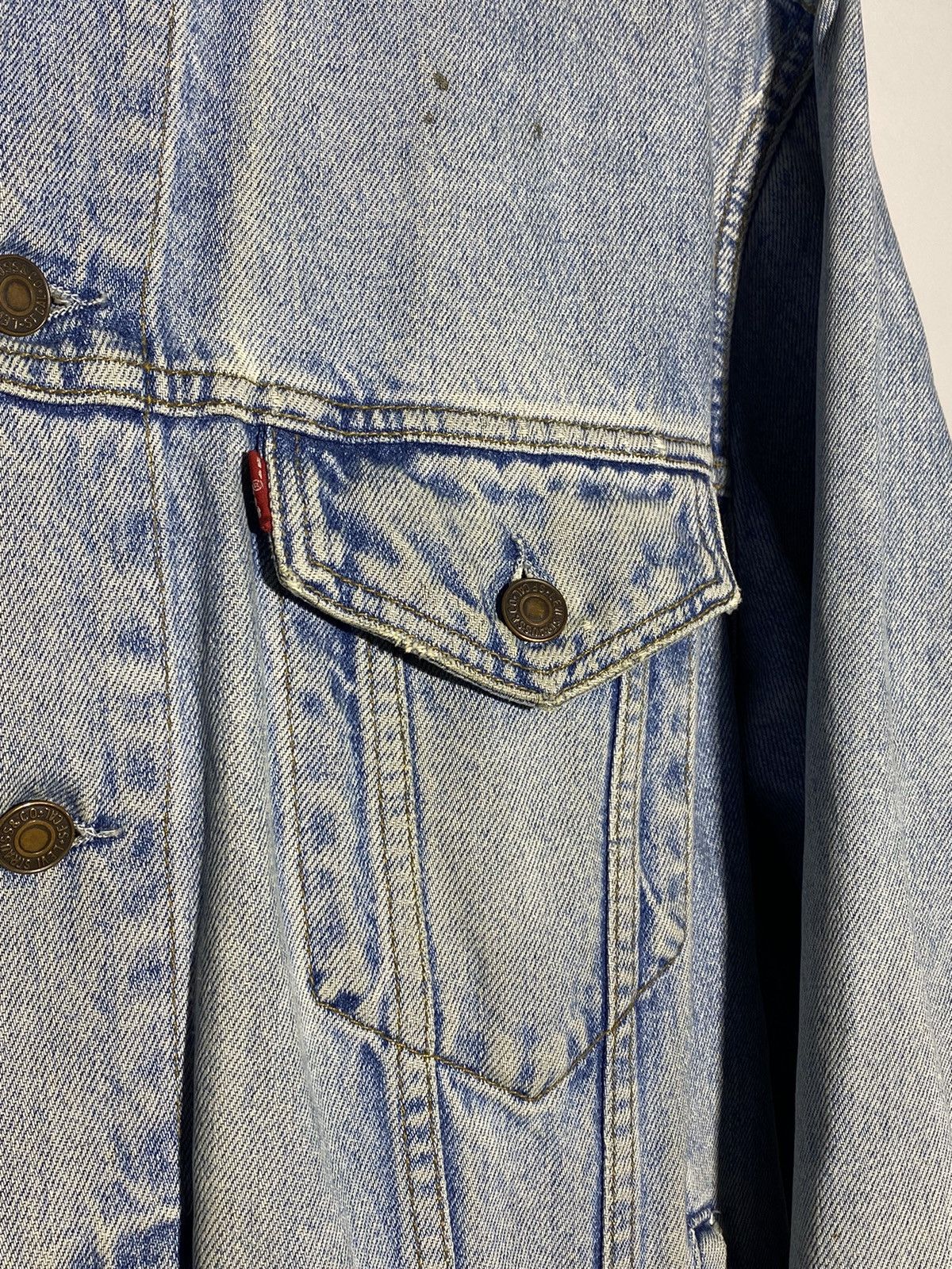 Levi's Vintage 90’s Levi’s washed distressed denim jacket Size US XL / EU 56 / 4 - 12 Thumbnail