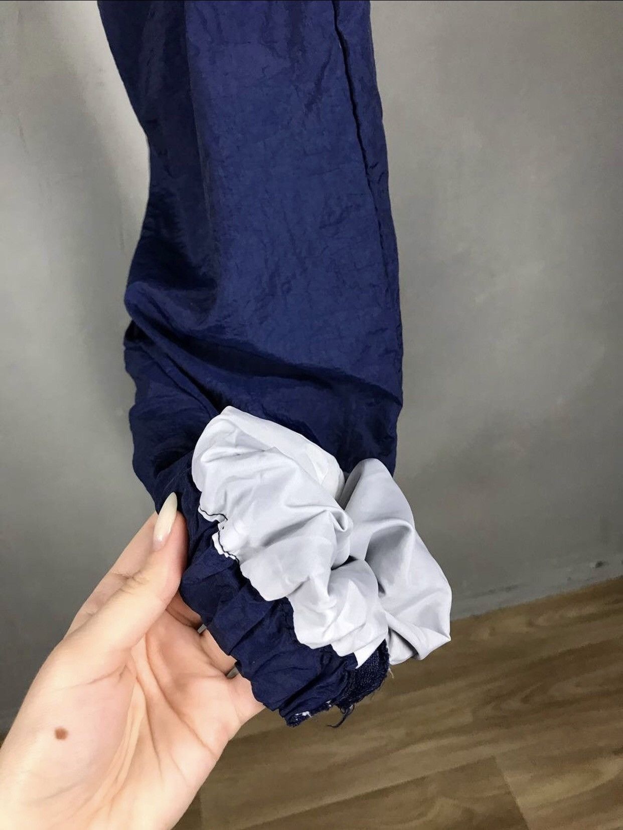 Nike Nike swoosh nylon streetwear vintage sweatpants Size US 36 / EU 52 - 9 Thumbnail