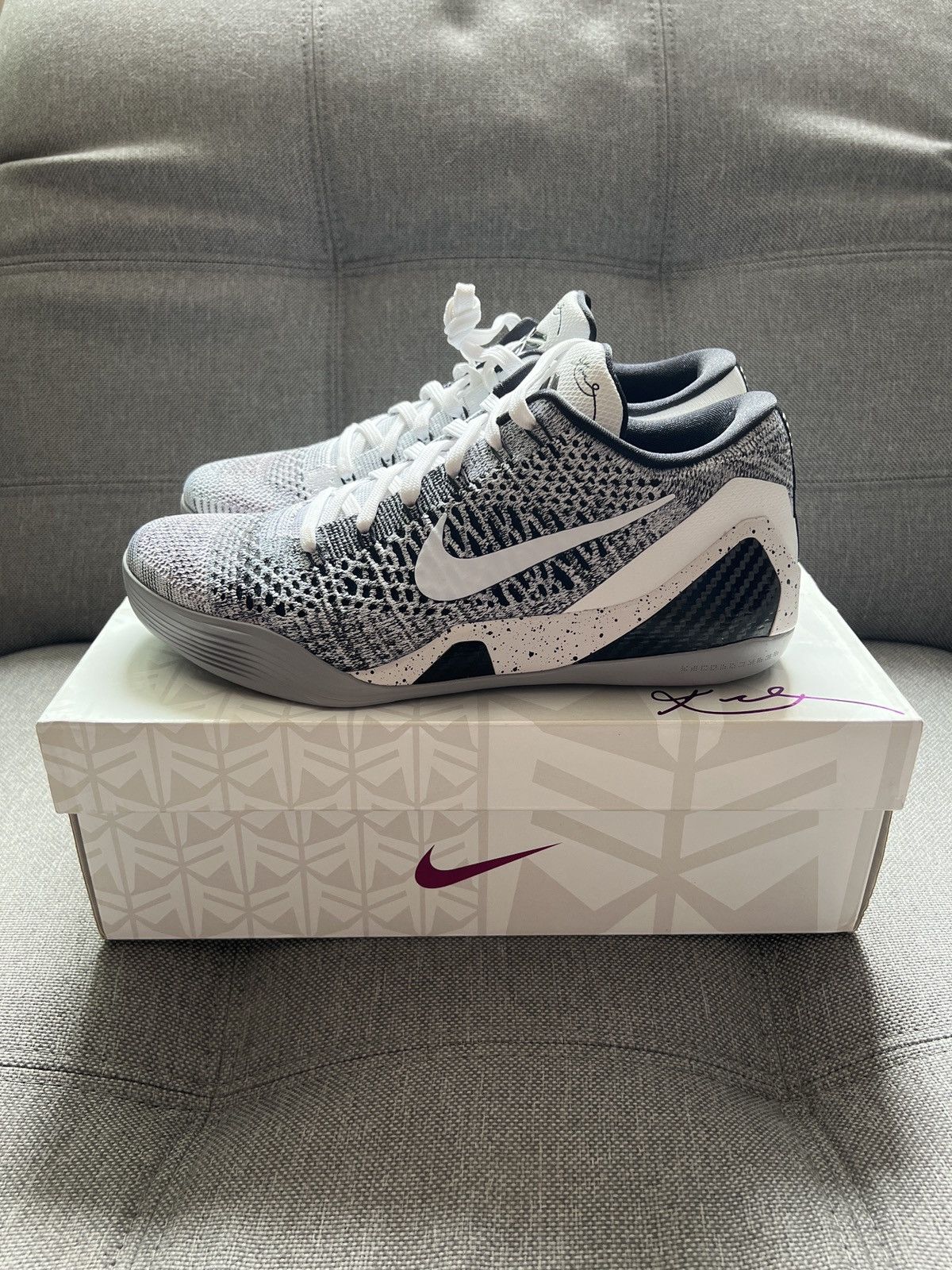 image of Nike Kobe 9 Elite Low Beethoven 2014 Shoes in Black, Men's (Size 9.5)