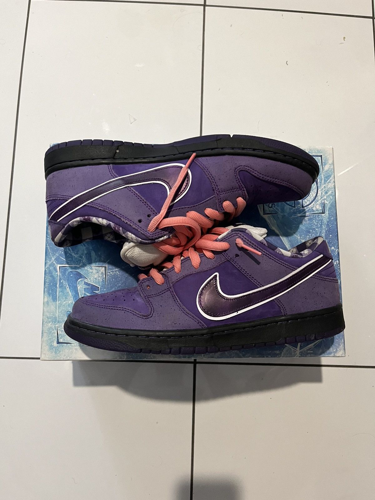 nike purple lobsters