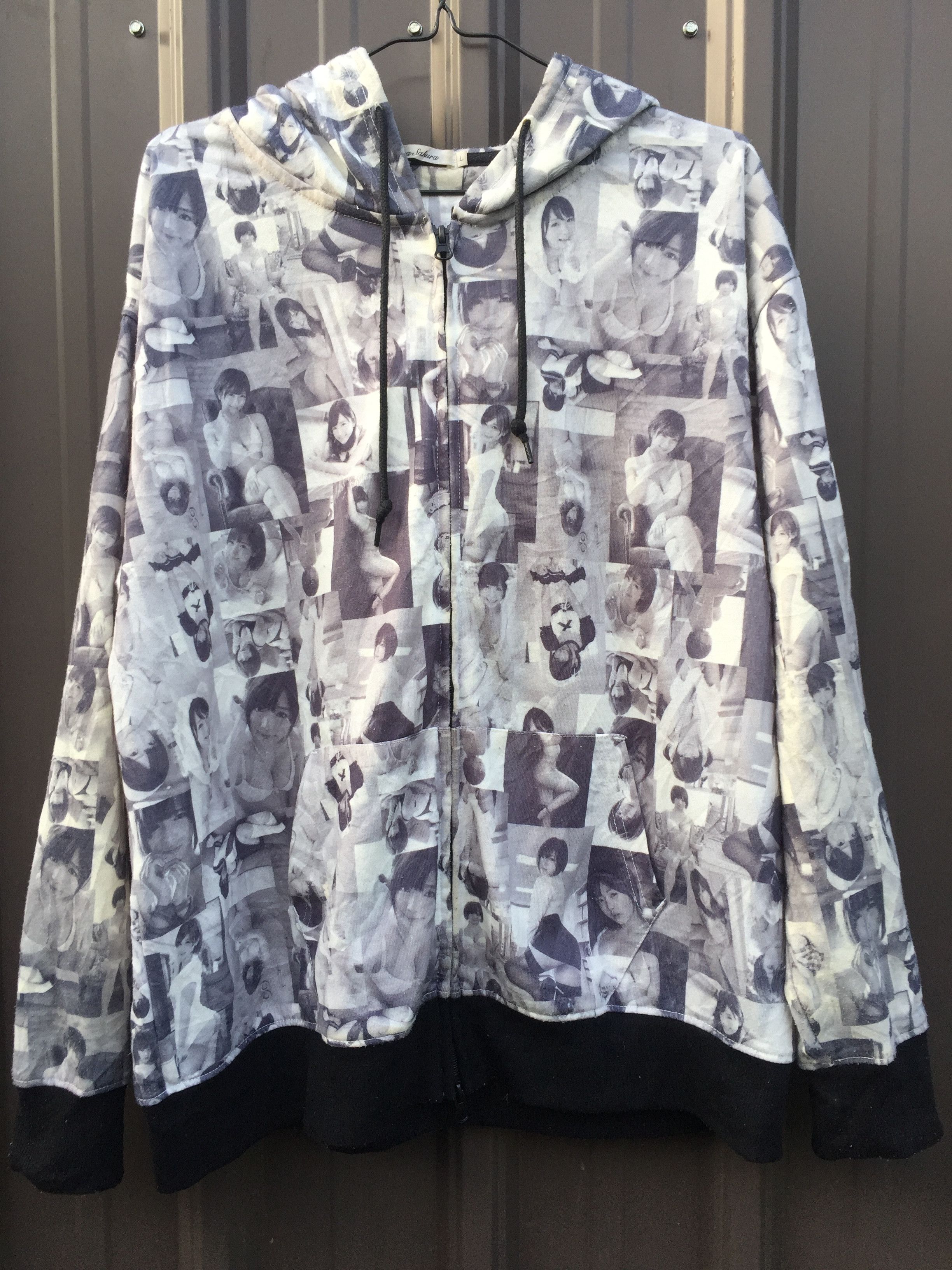 Japanese Brand Mana Sakura AV Idol Model OVP Zip Hoodie Size US M / EU 48-50 / 2 - 1 Thumbnail