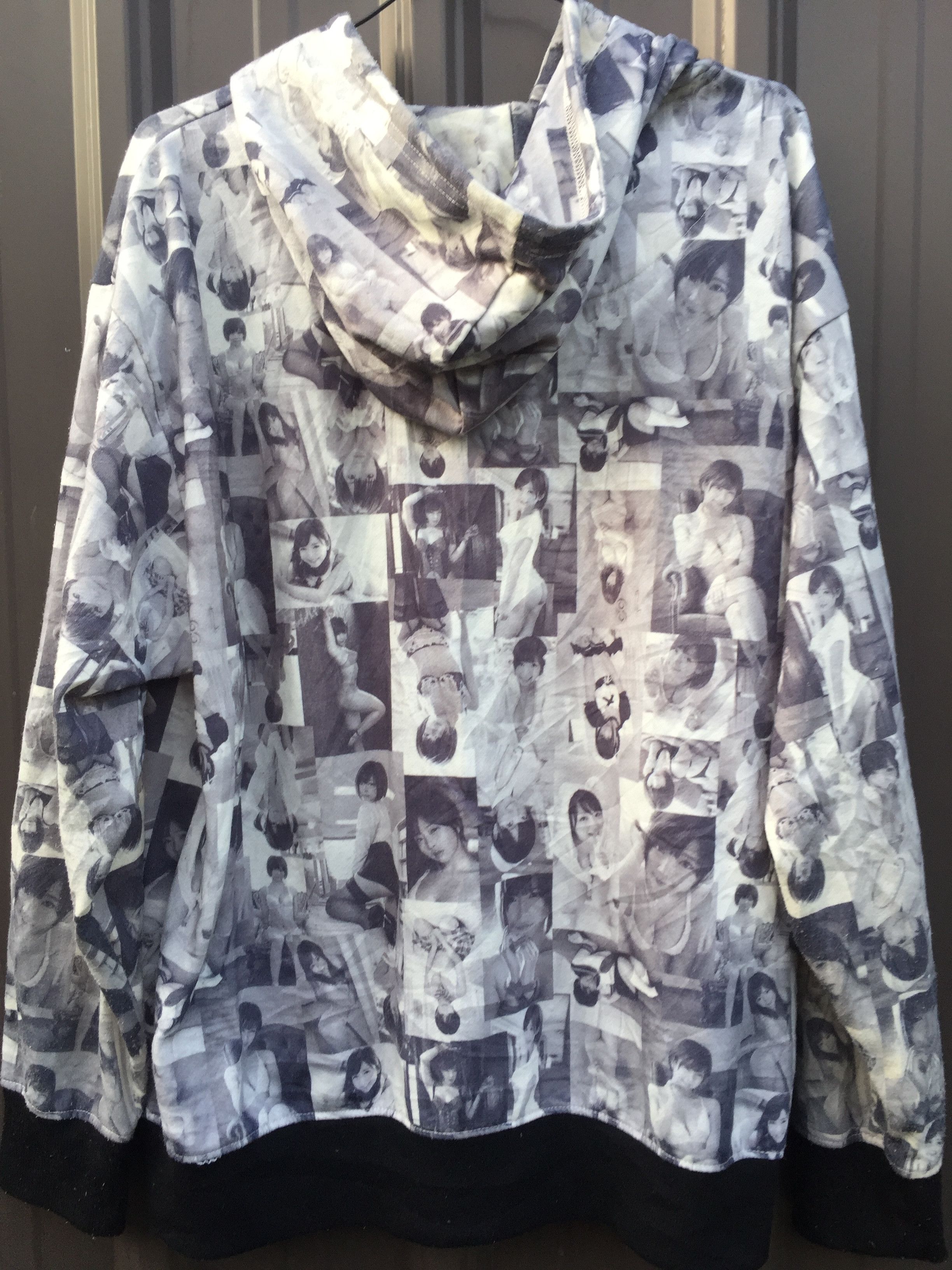 Japanese Brand Mana Sakura AV Idol Model OVP Zip Hoodie Size US M / EU 48-50 / 2 - 3 Thumbnail