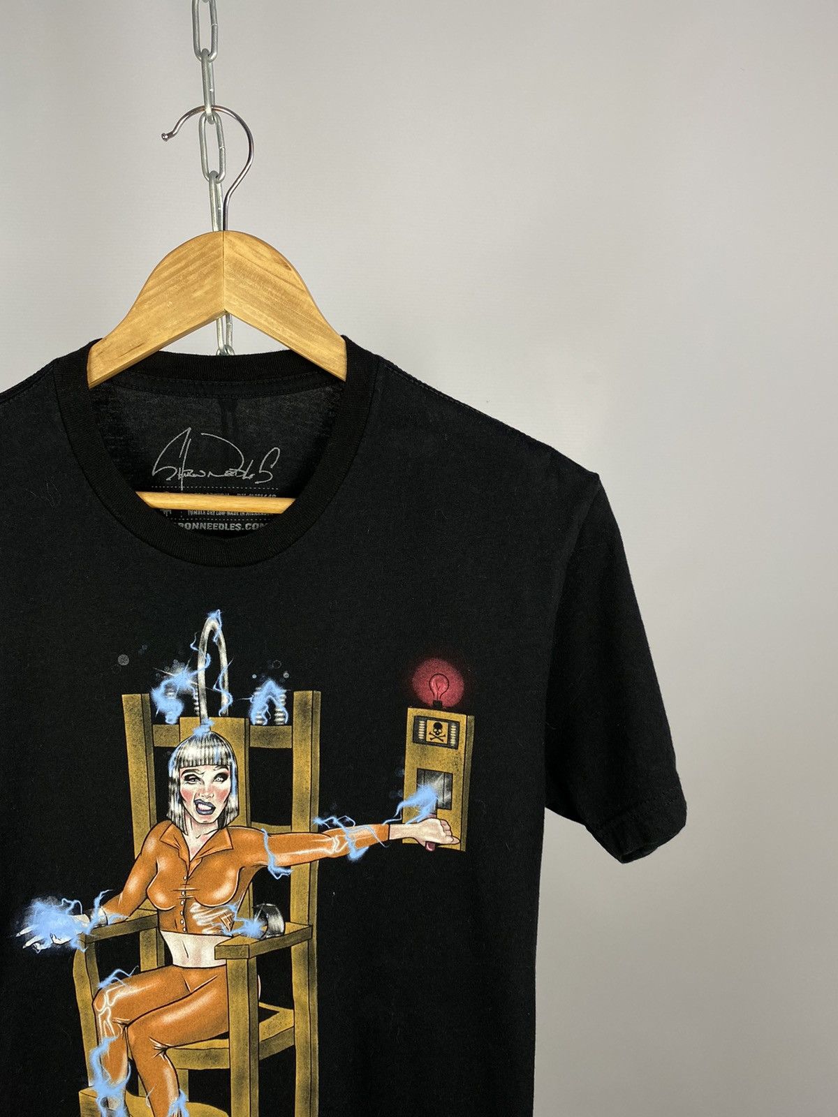 Band Tees Sharon Needles T-shirt streetwear band tee black size S Size US S / EU 44-46 / 1 - 2 Thumbnail