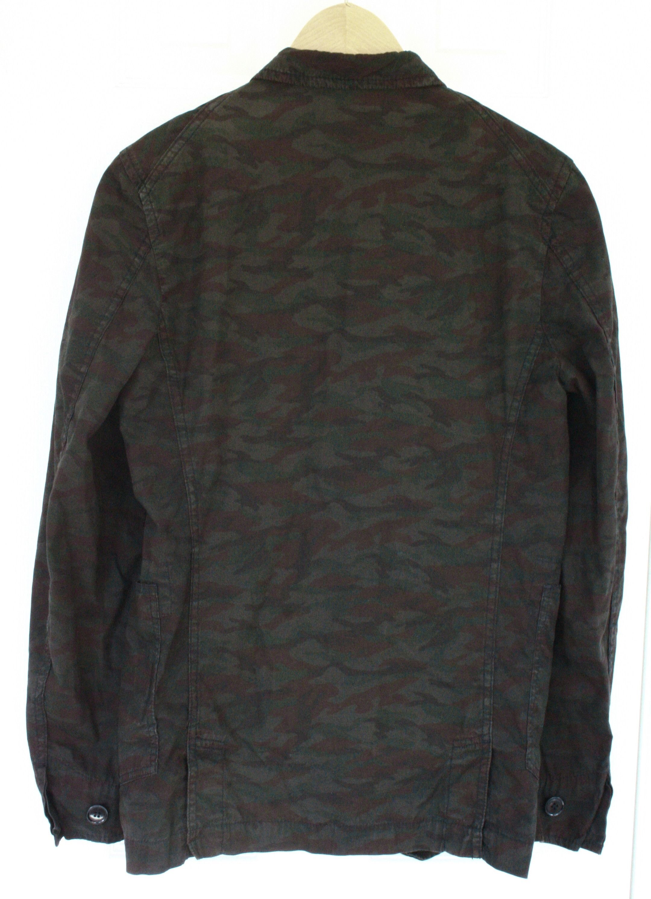 Comme des Garcons Homme Plus Comme Des Garcons Homme Plus CDGH+ Camo Blazer Size US S / EU 44-46 / 1 - 3 Thumbnail