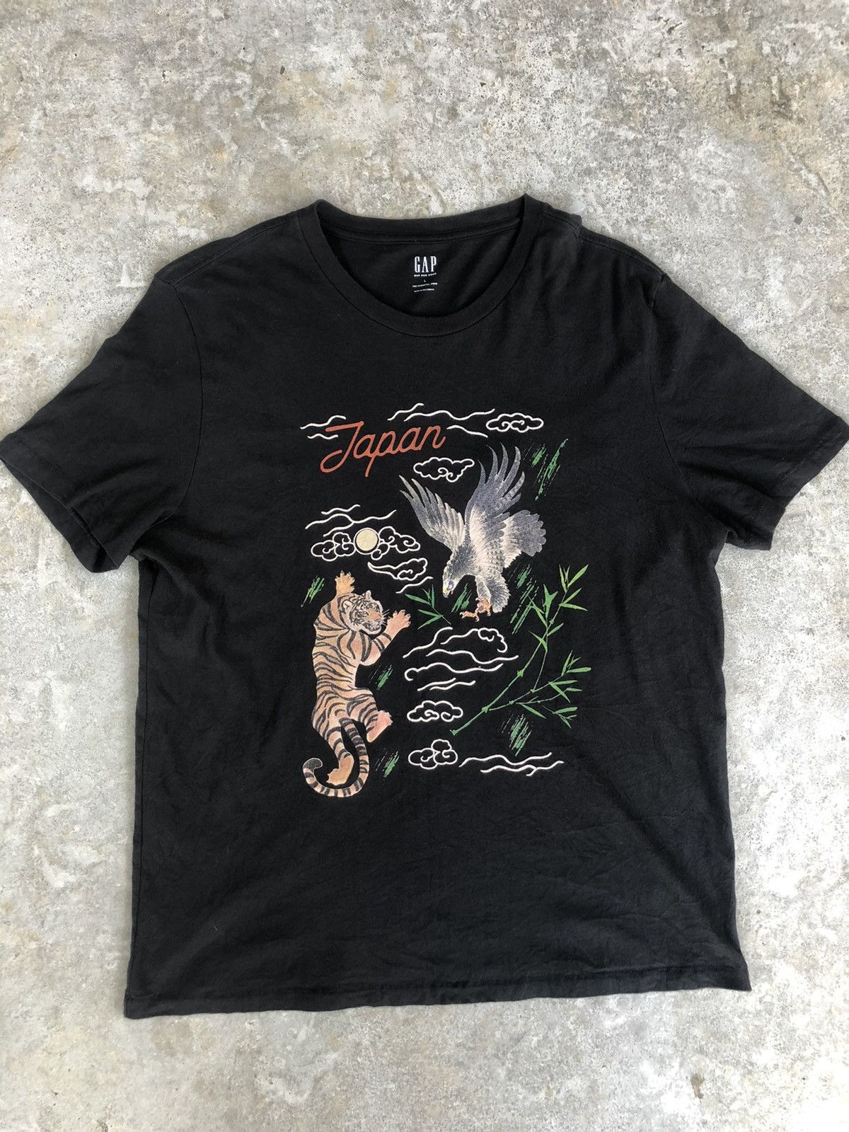 Gap Tiger Sukajan style graphic tees Size US L / EU 52-54 / 3 - 1 Thumbnail