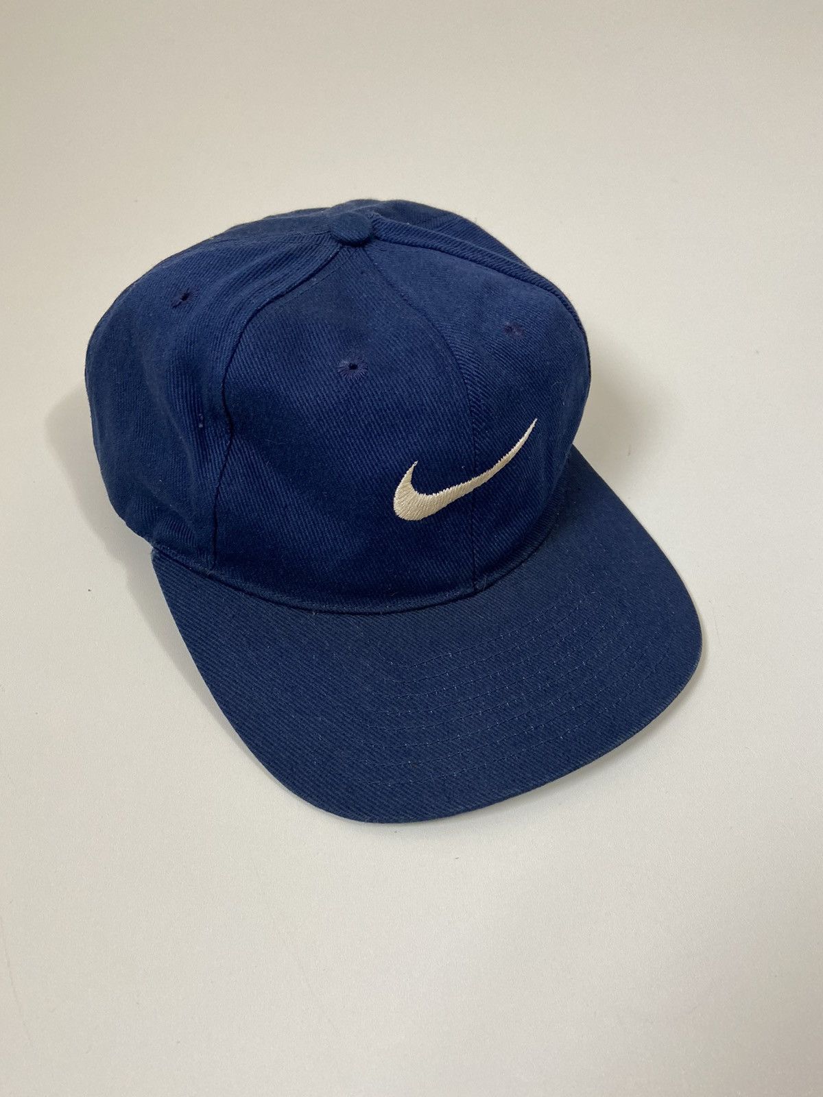 Vintage Nike Vintage Cap Swoosh Hype Style Streetwear Size ONE SIZE - 1 Thumbnail