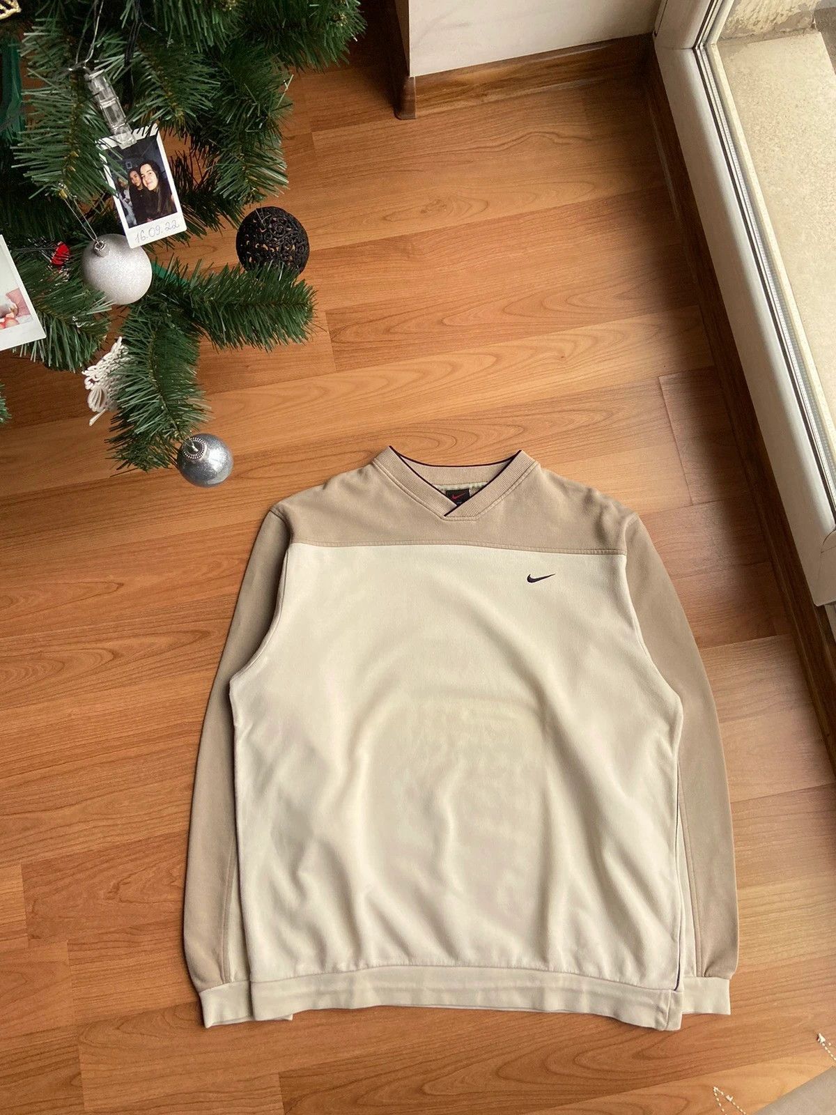 Vintage Nike beige sweatshirt