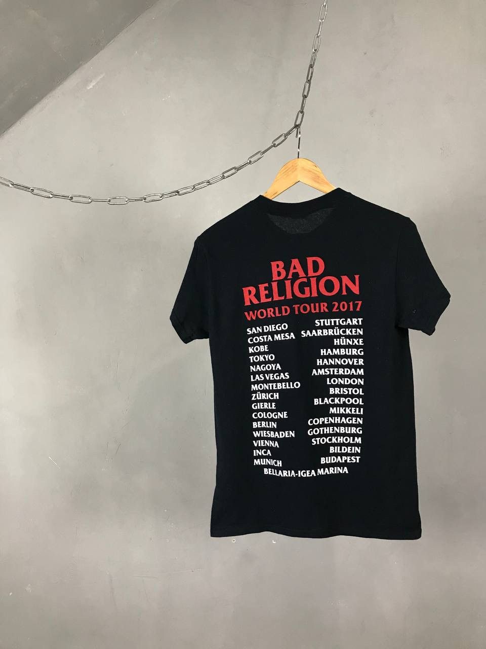 Band Tees Bad Religion vintage rock band tour tee Size US S / EU 44-46 / 1 - 4 Thumbnail