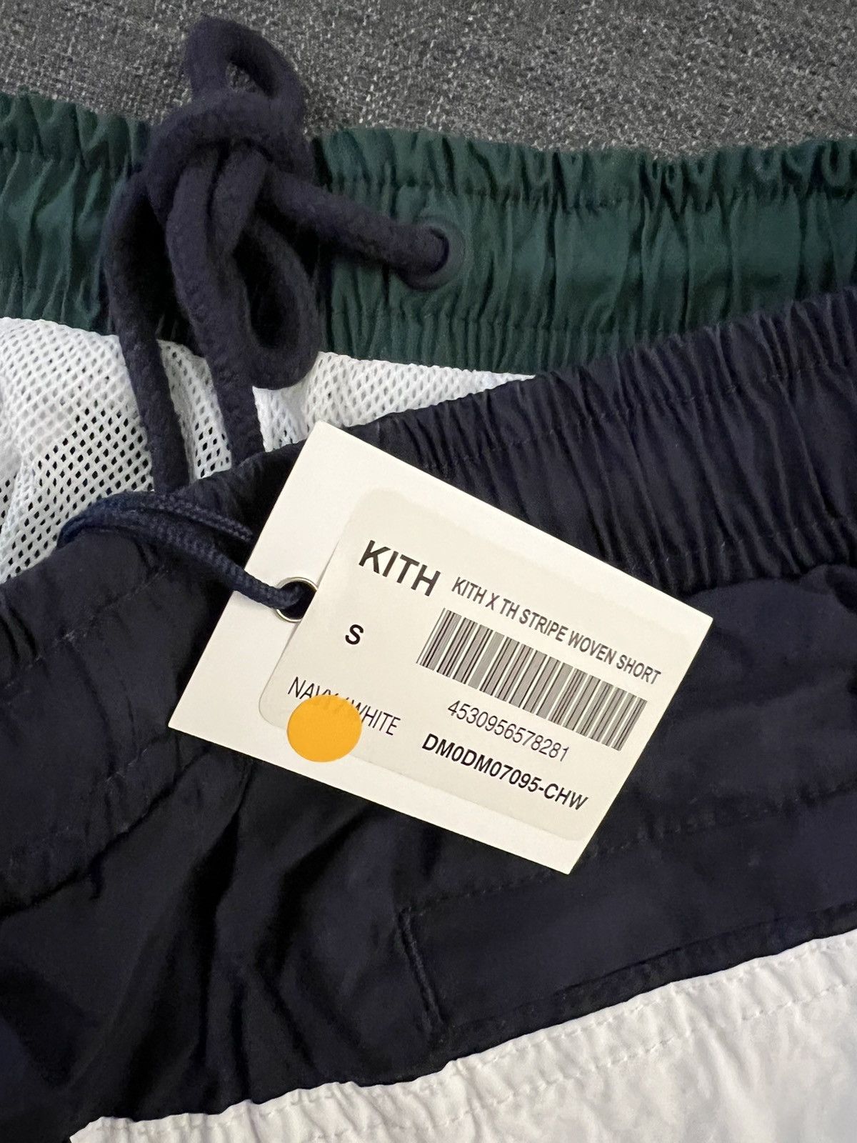 Kith × Tommy Hilfiger NEW KITH x Tommy Hilfiger USA shorts mens size S navy/white Size US 31 - 3 Thumbnail