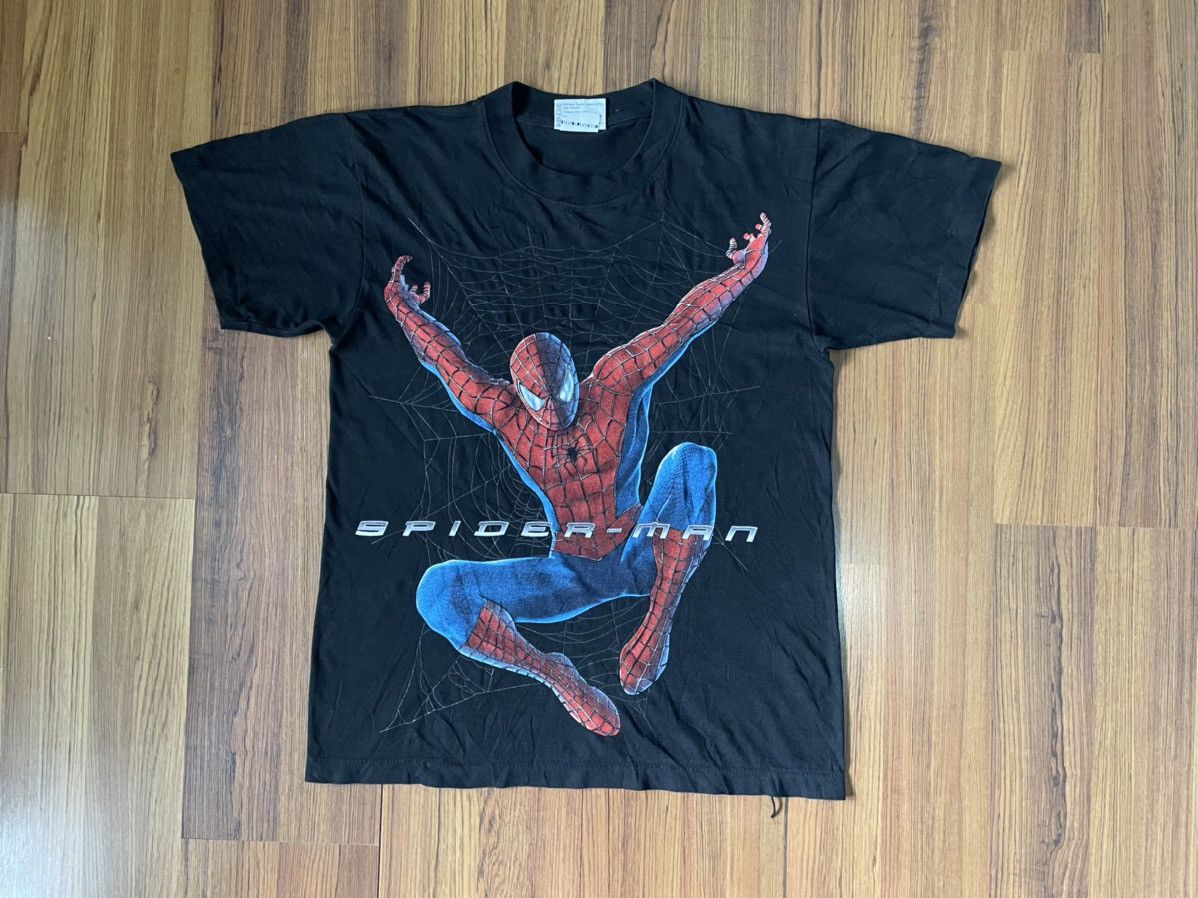 image of vintage Early 2000’S Spiderman Movie T-Shirt in Black, Men's (Size Medium)