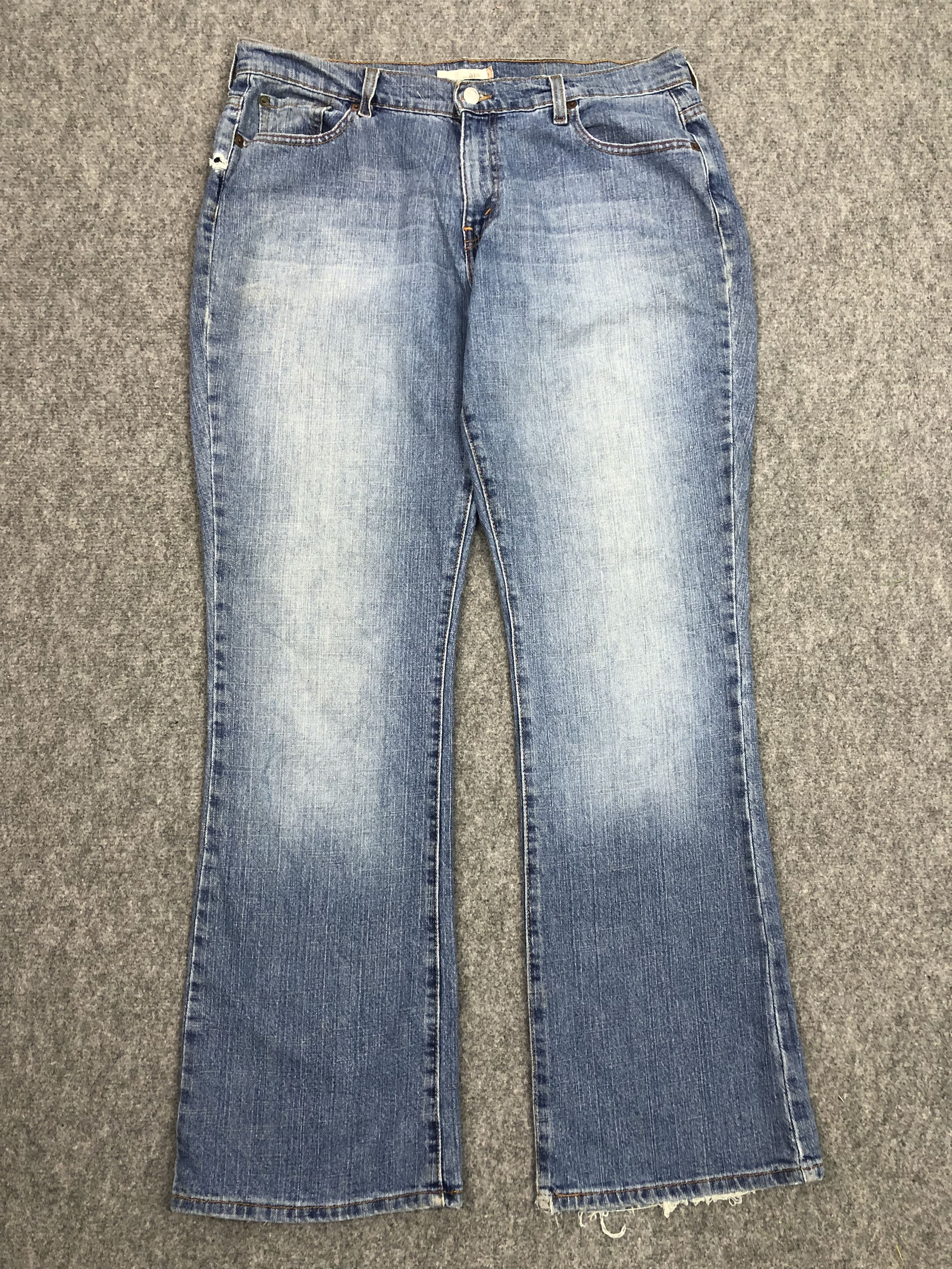 Vintage Levis 515 Flared Bootcut Faded Blue Jeans DP0323