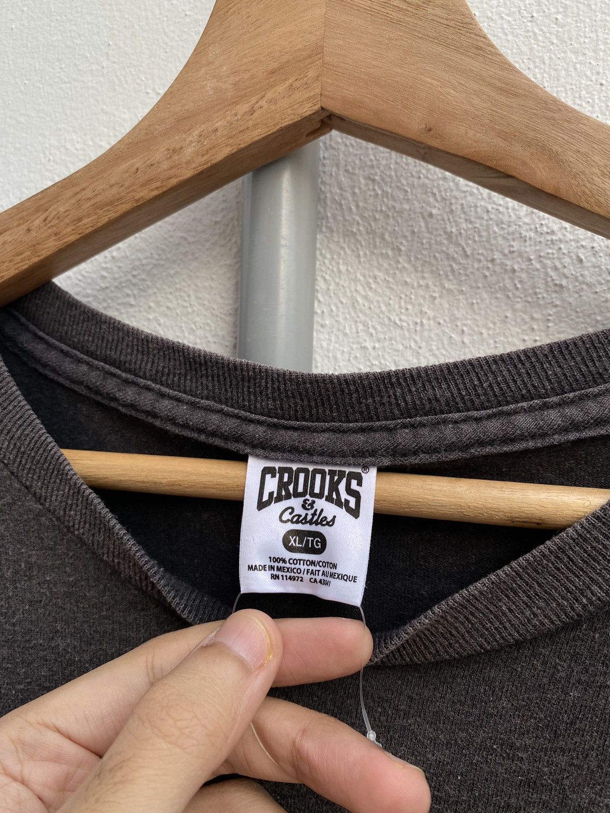 Crooks & Castles Vintage Crooks & Castles Sexy Woman Size US XL / EU 56 / 4 - 10 Thumbnail