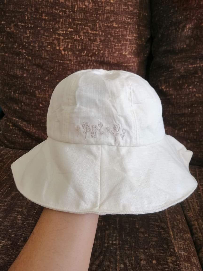 Moschino Moschino Hats Size ONE SIZE - 1 Thumbnail