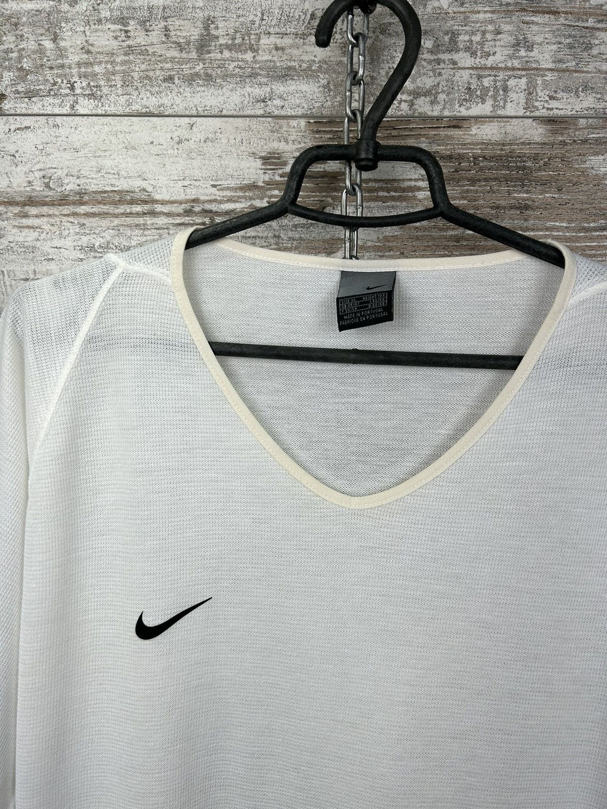 Nike × Vintage Mens Vintage Nike Swoosh T Shirt streetwear y2k rare tee Size US XL / EU 56 / 4 - 2 Thumbnail