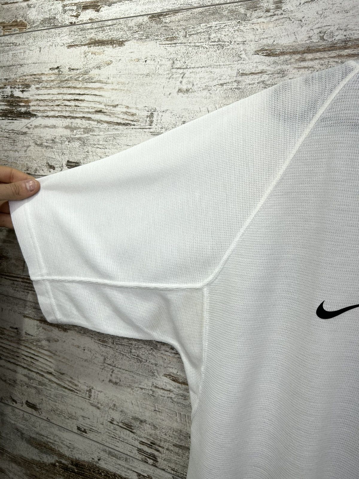 Nike × Vintage Mens Vintage Nike Swoosh T Shirt streetwear y2k rare tee Size US XL / EU 56 / 4 - 5 Thumbnail