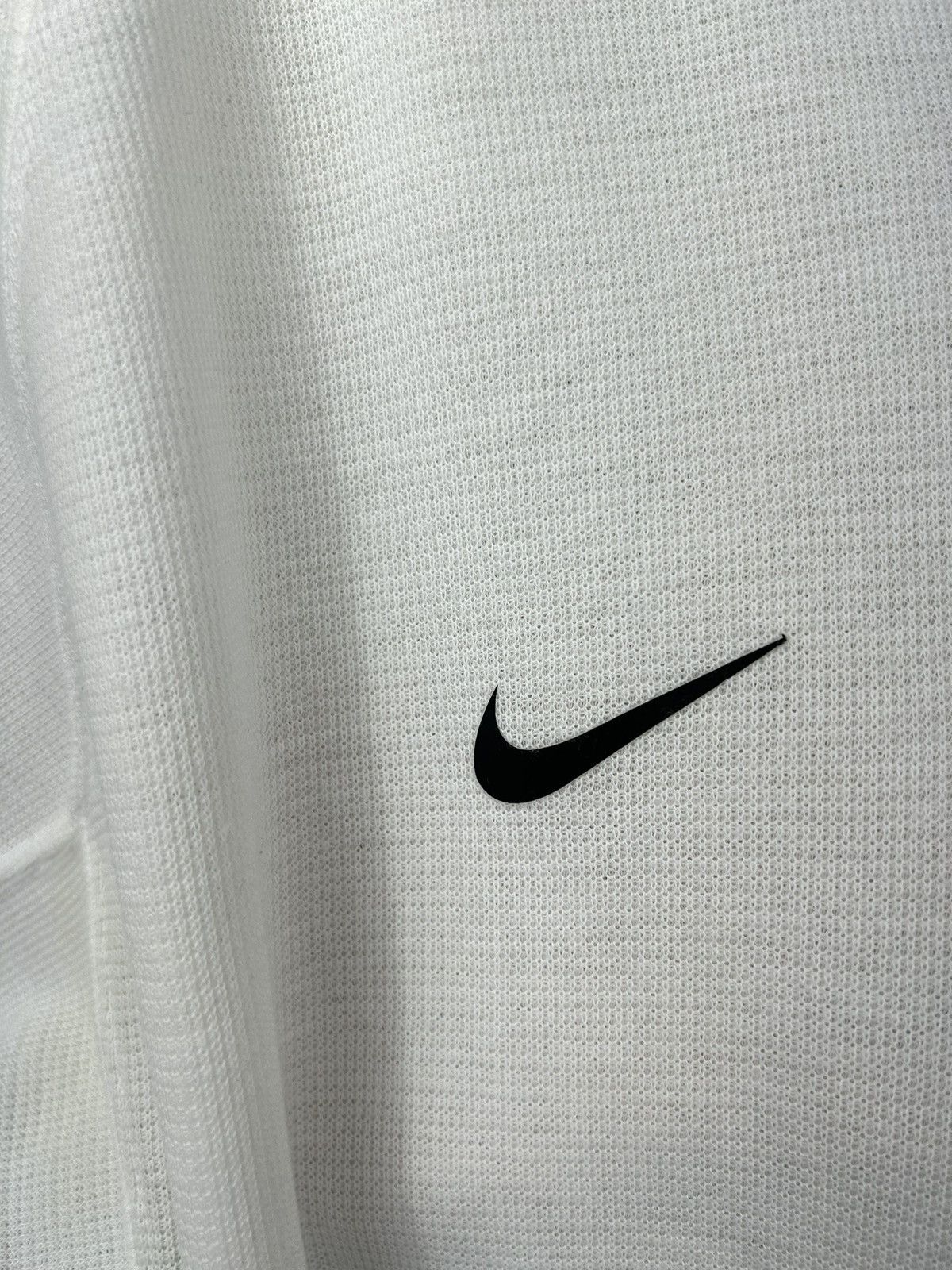 Nike × Vintage Mens Vintage Nike Swoosh T Shirt streetwear y2k rare tee Size US XL / EU 56 / 4 - 7 Thumbnail