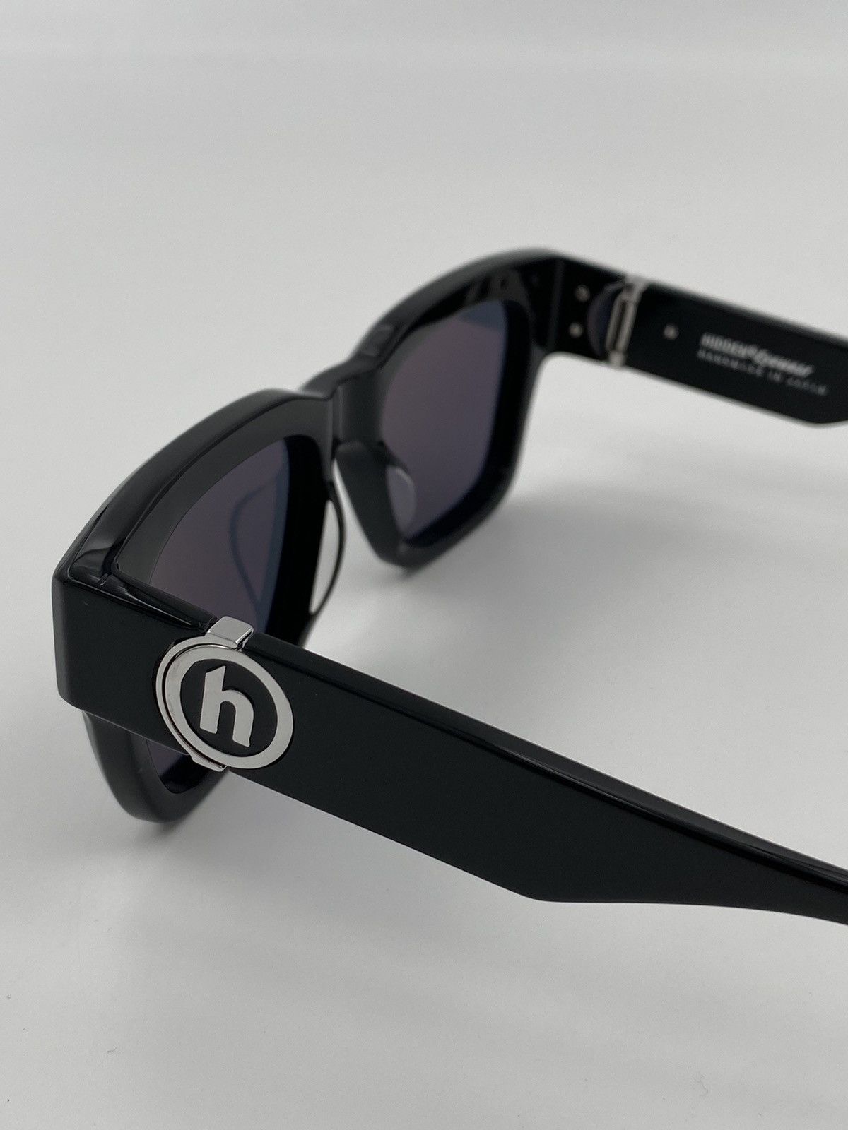 ORCHARD SUNGLASSES (BLACK)