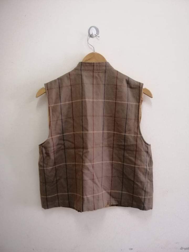 Burberry Vintage Burberry Vest Size US M / EU 48-50 / 2 - 3 Thumbnail