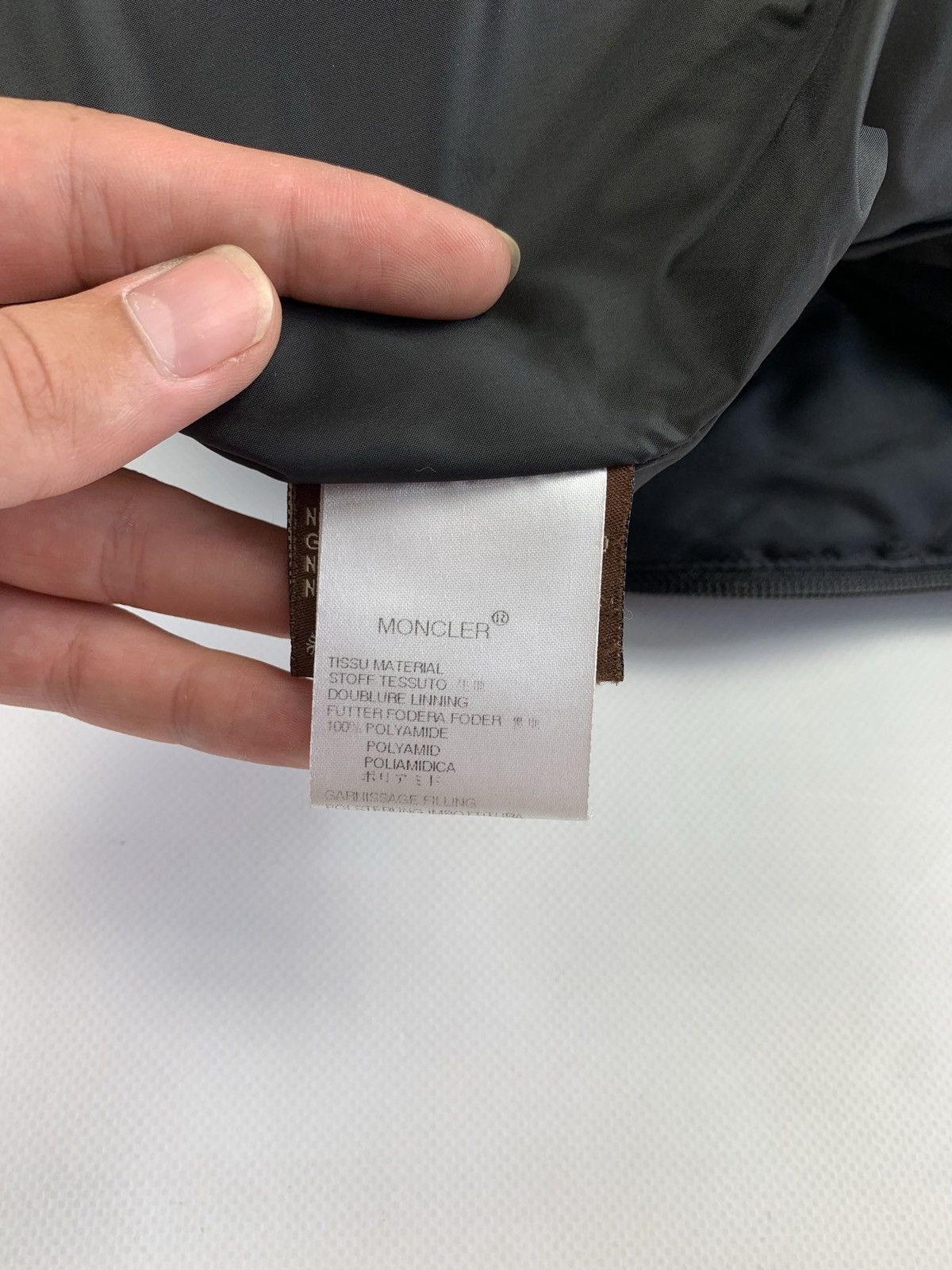 Moncler Moncler vintage women’s monogram multilogo down jacket Sz 1 Size S / US 4 / IT 40 - 15 Thumbnail