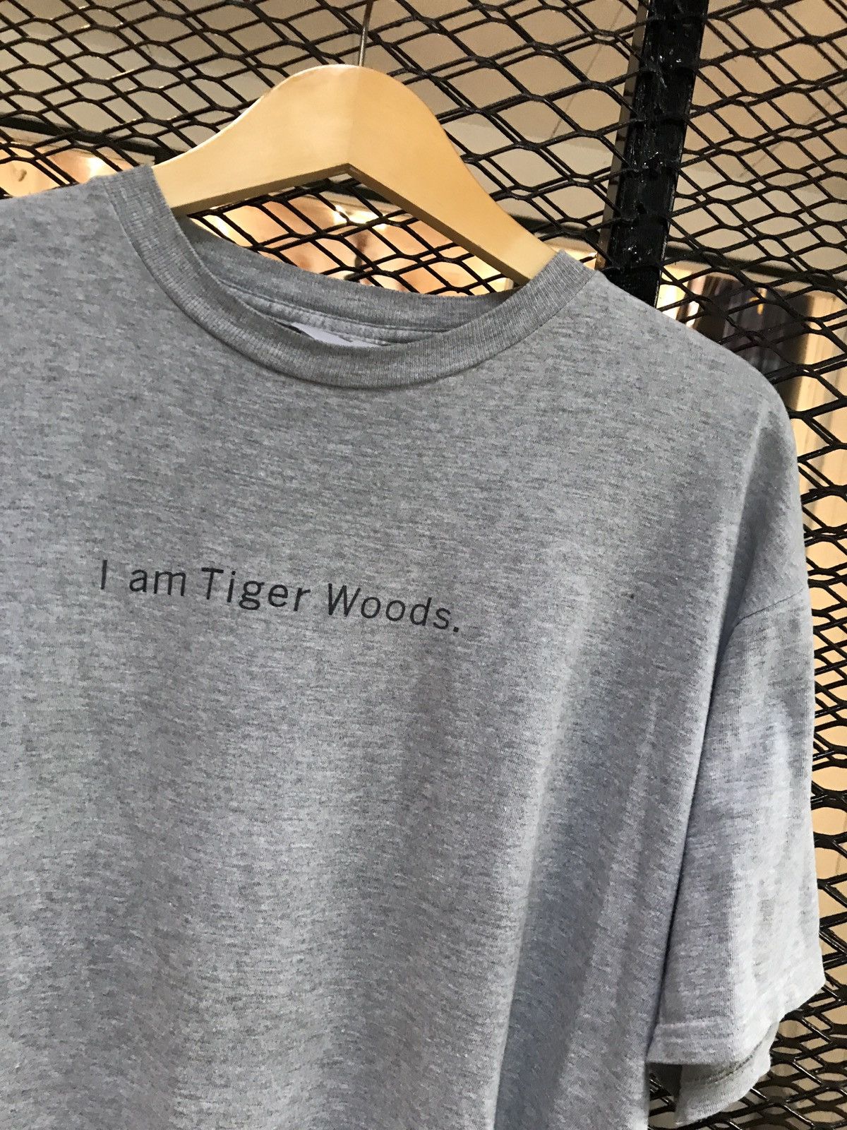 Nike VINTAGE 90s NIKE TIGER WOODS T SHIRT Size US L / EU 52-54 / 3 - 2 Thumbnail