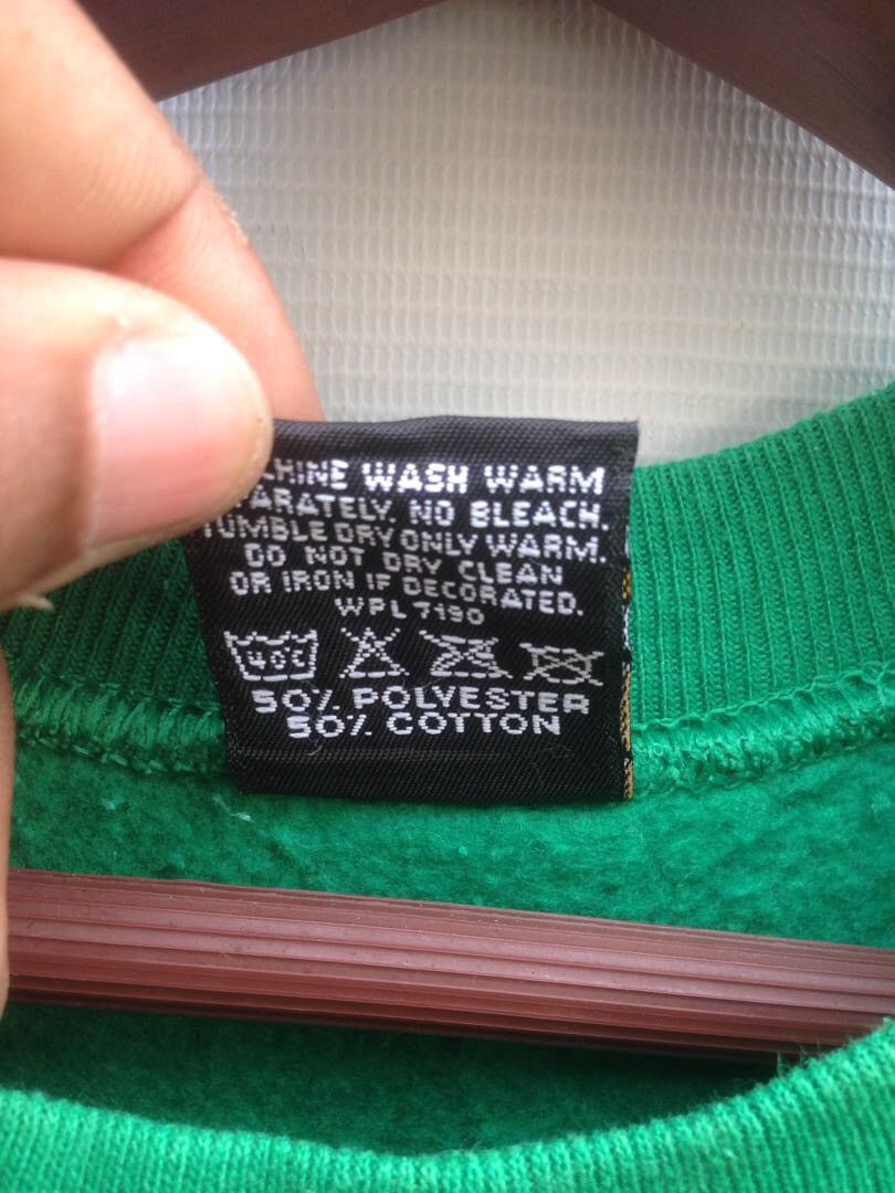 Vintage Vintage Hawaii Sweatshirt 50/50 Size M Big Logo Size US M / EU 48-50 / 2 - 5 Thumbnail